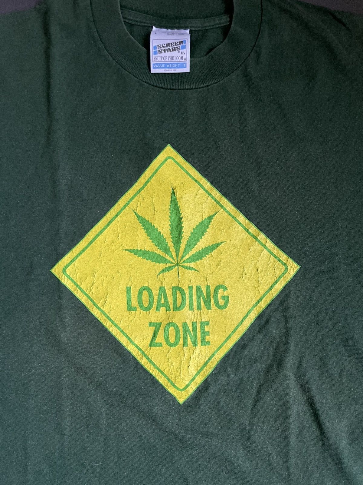 Vintage Vintage 90s Marijuana Loading Zone Humor Y2k Tee 4:20 Size US L / EU 52-54 / 3 - 3 Thumbnail