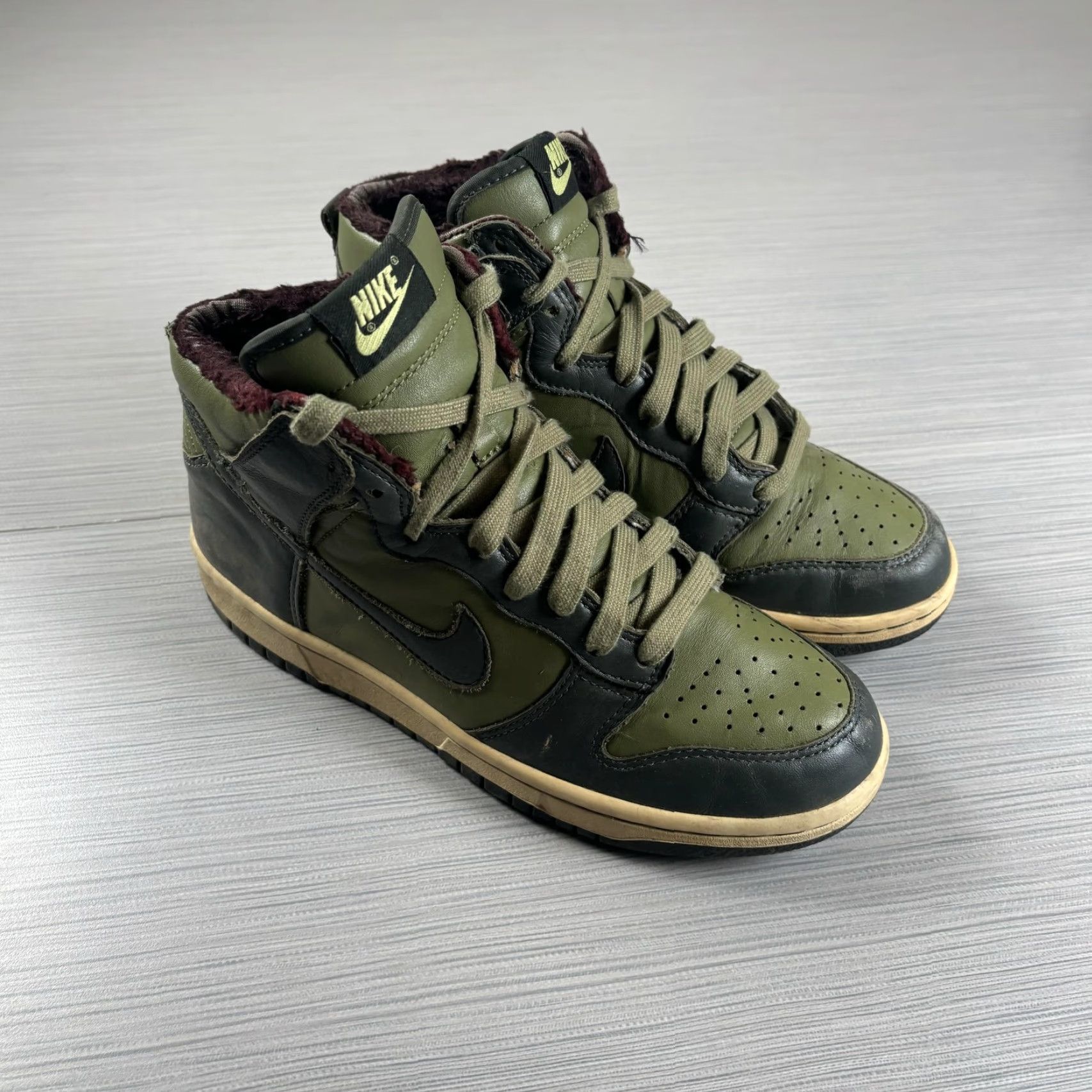 Nike VINTAGE Nike Dunk High Shoes Womens US 7.5 Olive Green Fleece Lined 309431-331 VTG Y2K Shoes Size M / US 6-8 / IT 42-44 - 2 Thumbnail