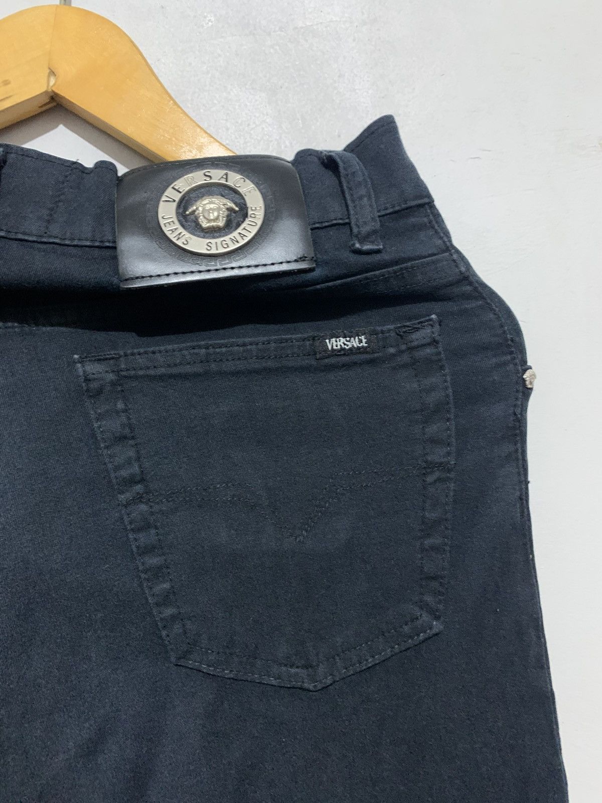 Versace Jeans Couture Pants Jeans Denim Versace couture vintage second original M Size US 32 / EU 48 - 2 Thumbnail