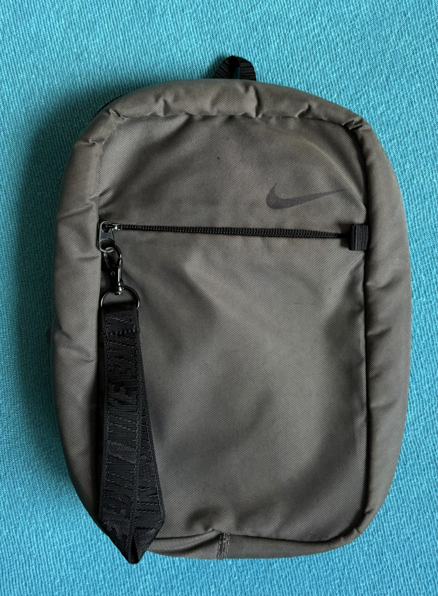 Nike Nike Sportswear Essentials Crossbody Bag Size ONE SIZE - 1 Thumbnail