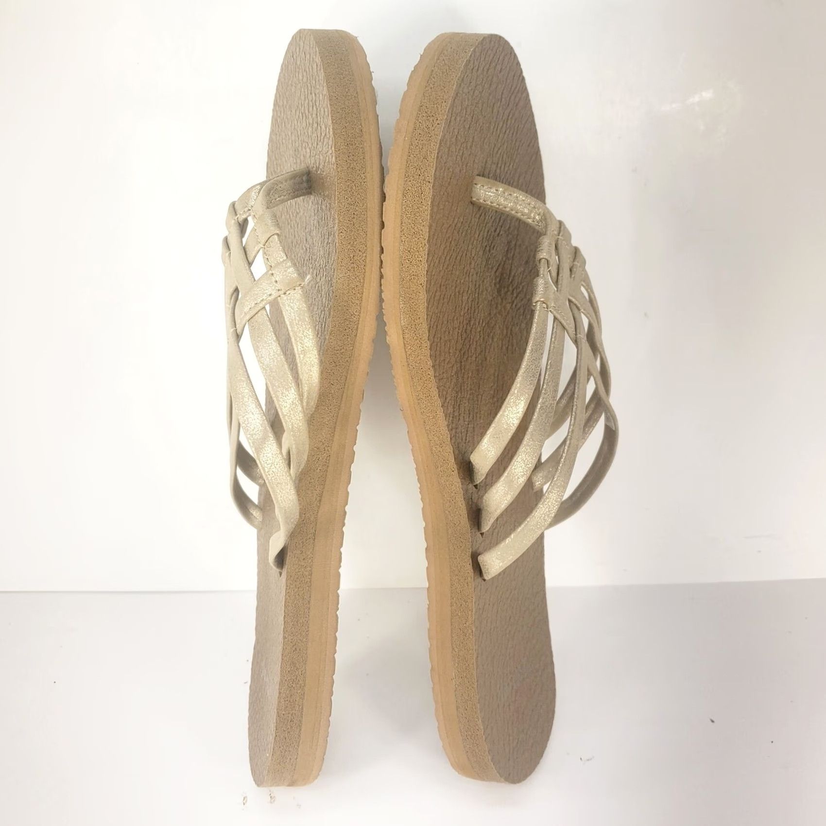 Sanuk Sanuk Yoga Salty Metallic Flip Flops Sandals Champagne Gold 10 Womens Shoes Sanuk Yoga Salty Metal Flip Flops Champagne Gold 10 Womens Size US 10 / IT 40 - 7 Thumbnail