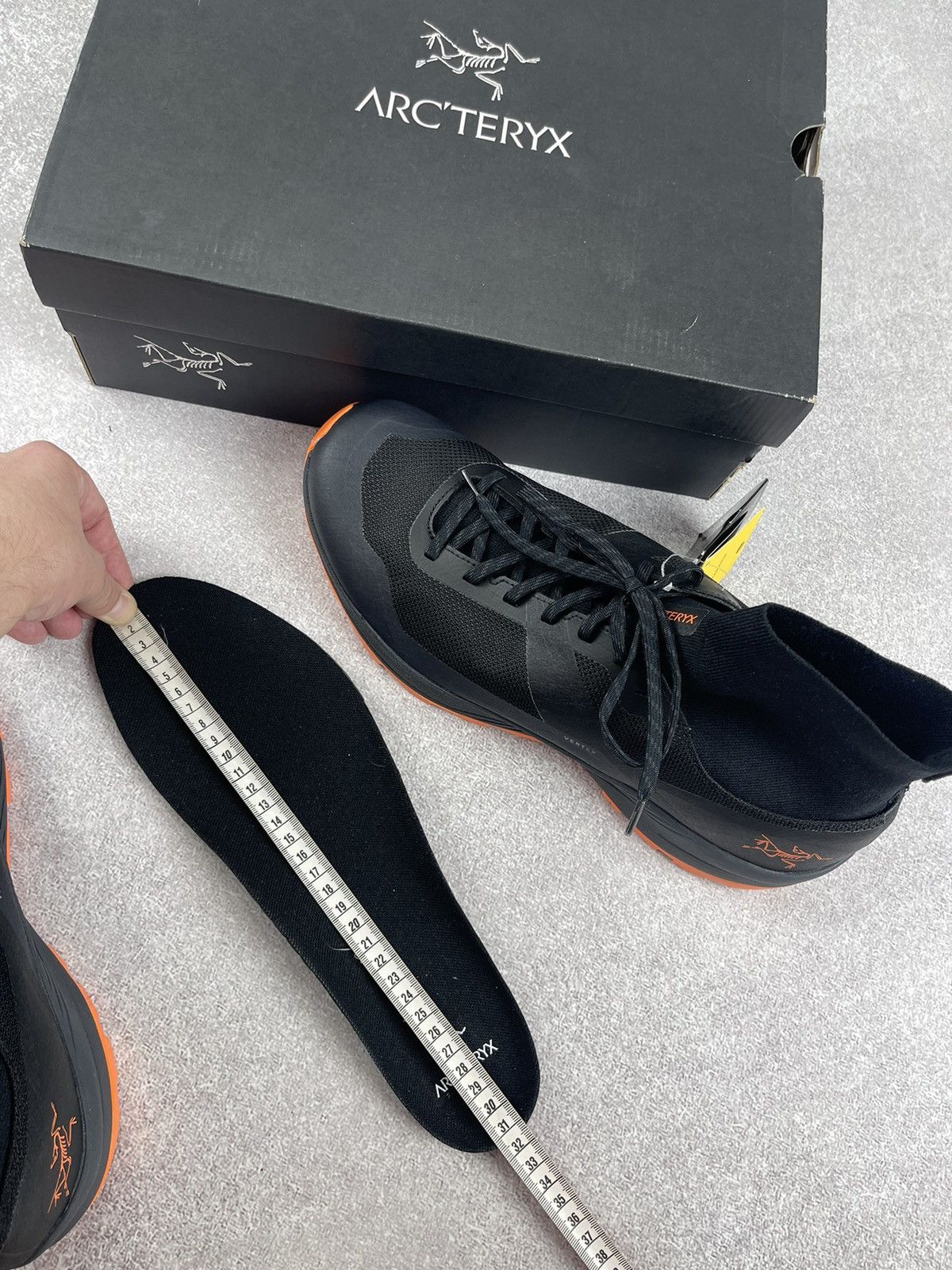 Arc'teryx Arcteryx Vertex Black/Bright Phenom Sneakers Size US 13 Size US 13 / EU 46 - 13 Thumbnail