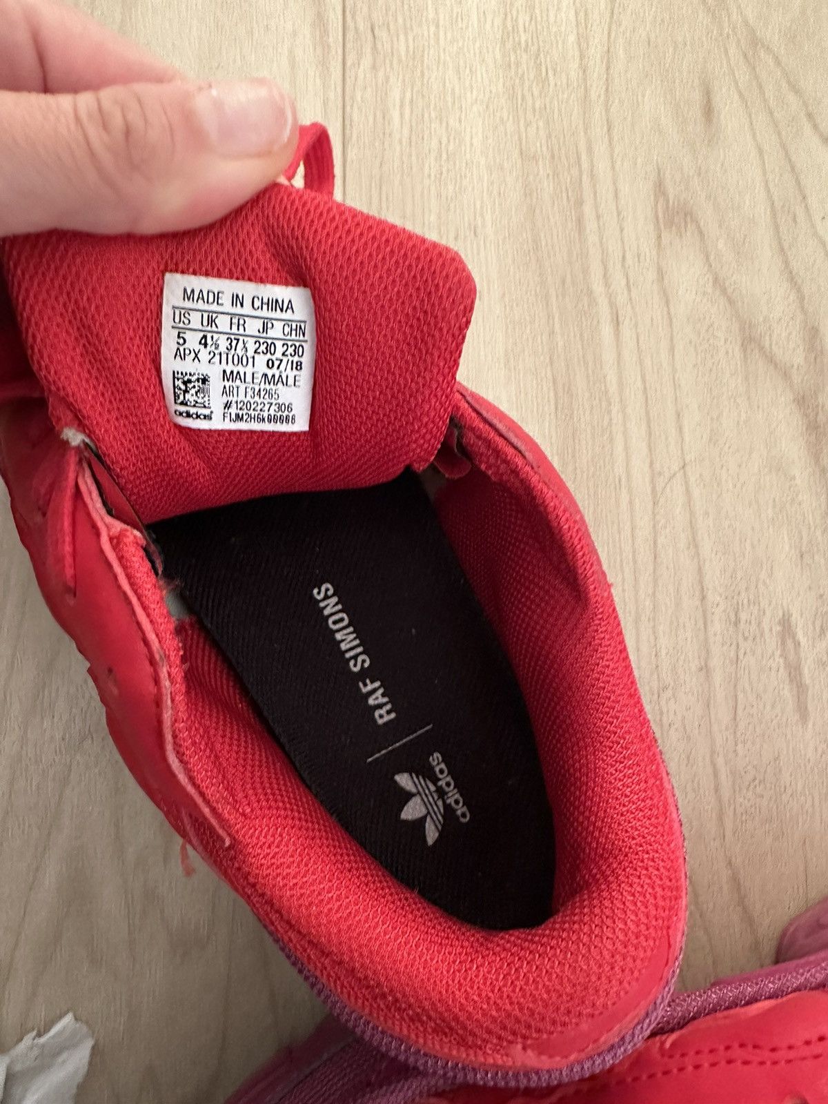Raf Simons The Raf Simons x adidas Ozweego 'Glory' sneaker Size US 5 / IT 35 - 11 Thumbnail