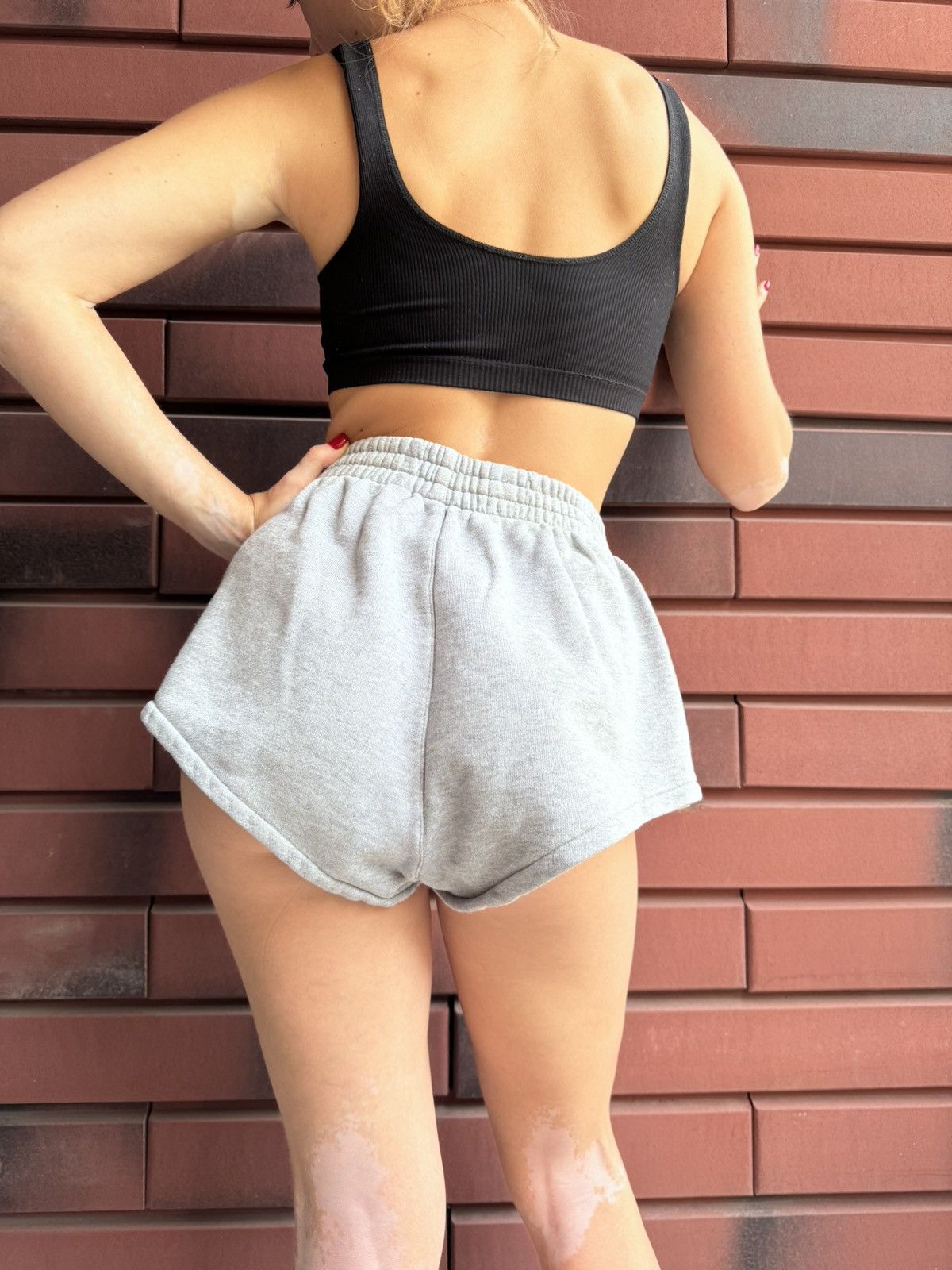 Adidas Adidas Sweat shorts cropped shorts twerk dance swag size M Size 25" / US 0 / IT 36 - 4 Thumbnail