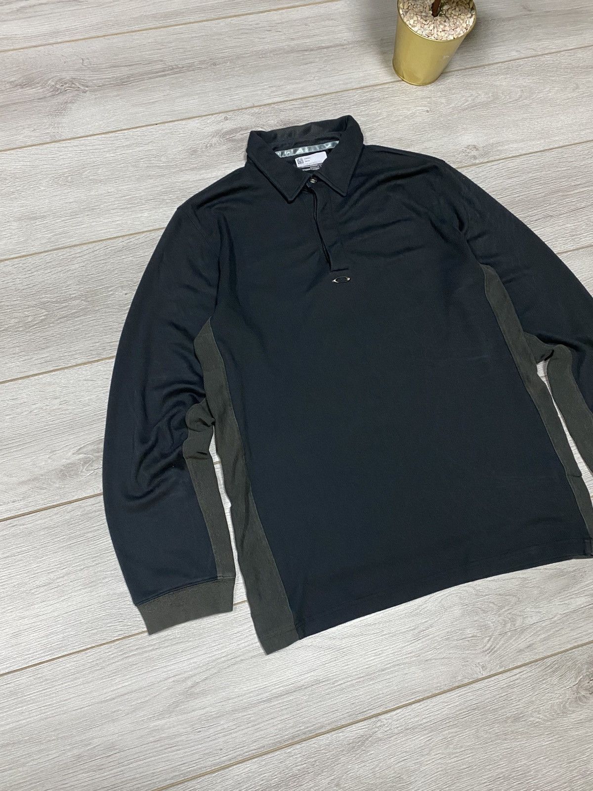 Oakley Oakley centr logo long sleeve coolmax knitted Size US L / EU 52-54 / 3 - 7 Thumbnail