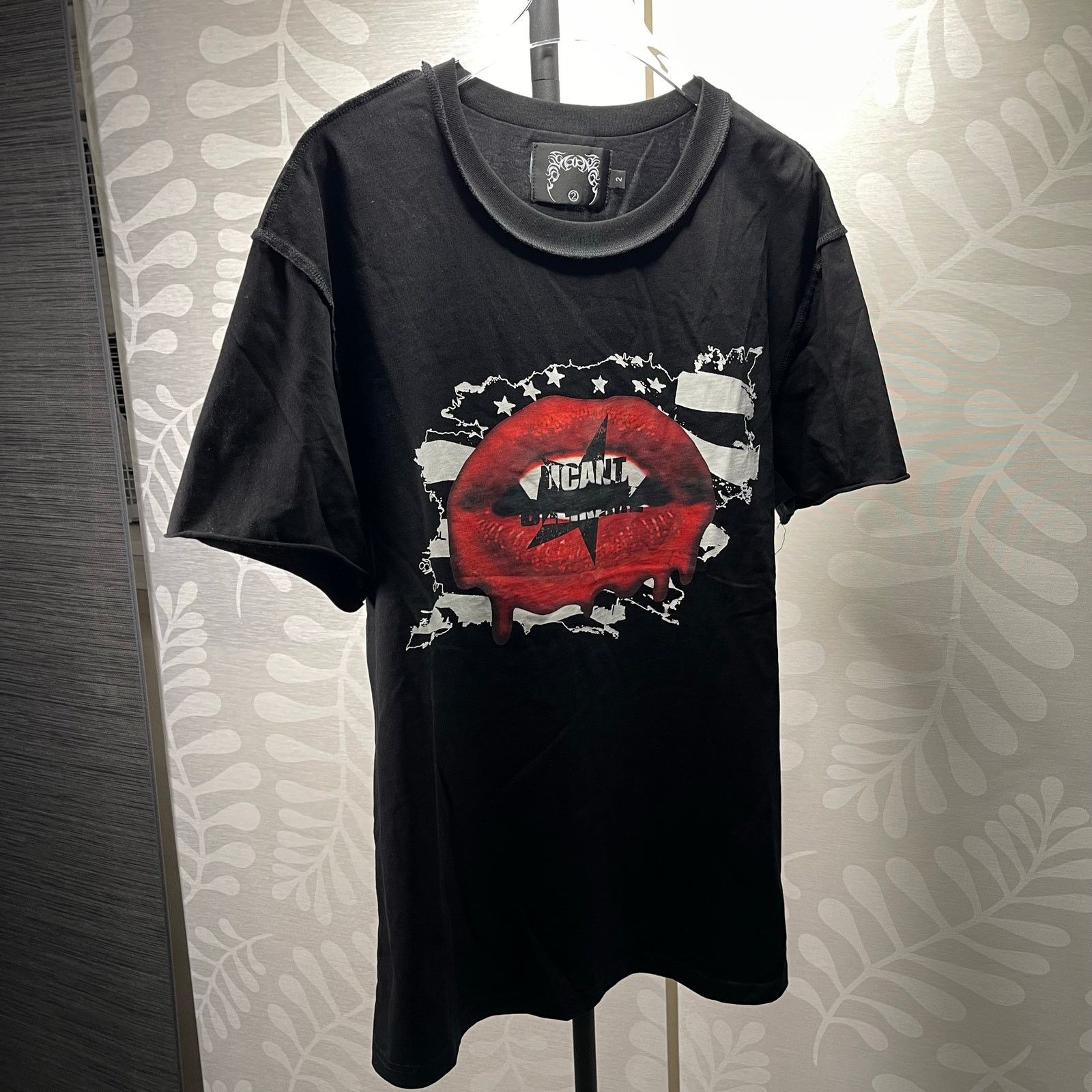Japanese Brand Y2K Mouth Graphic T-Shirt Men’s size M Black Red Lips Tee Size US M / EU 48-50 / 2 - 3 Thumbnail