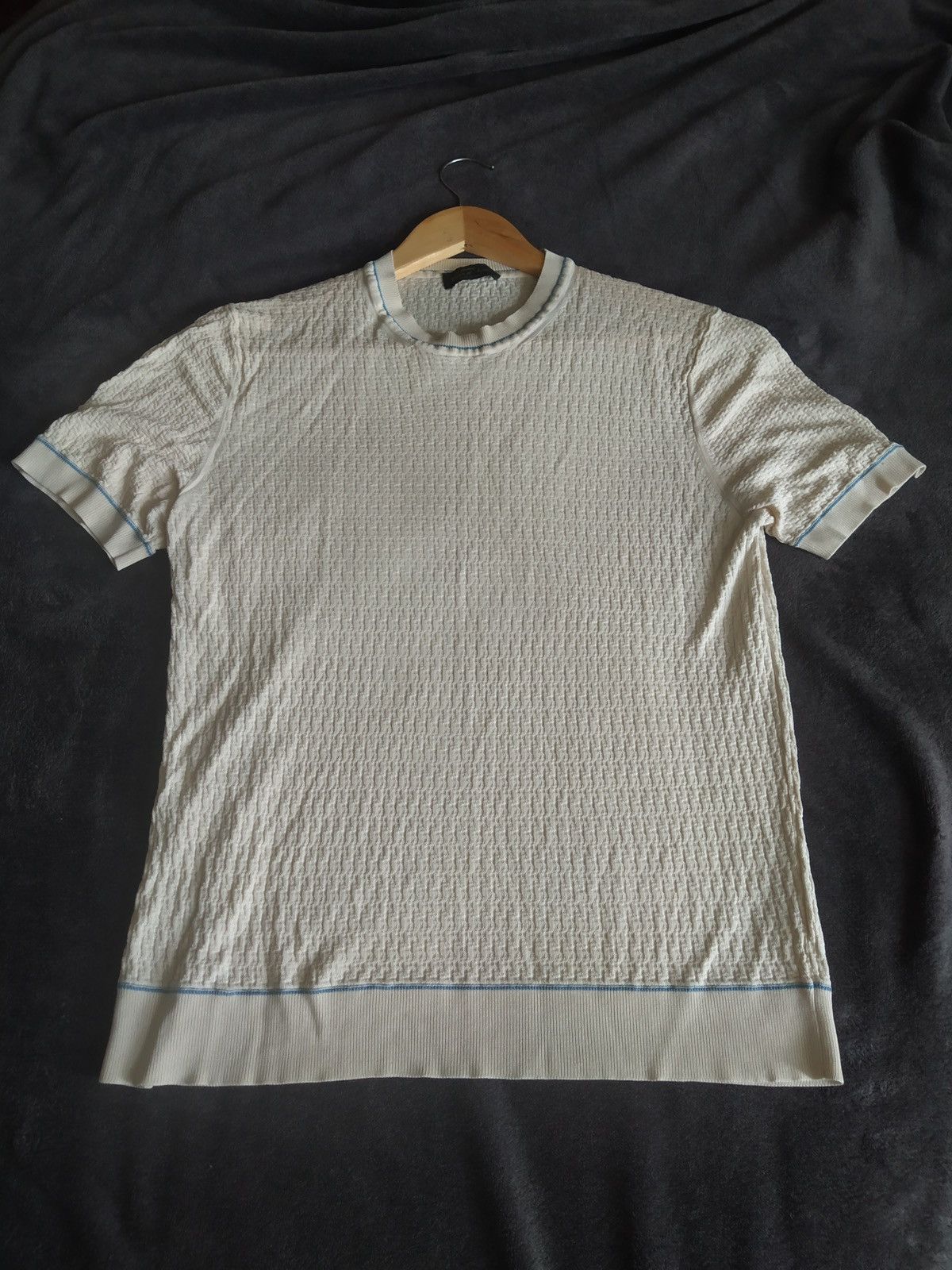 image of Cesare Di Napoli Silk Luxury T-Shirt in Beige, Men's (Size Medium)