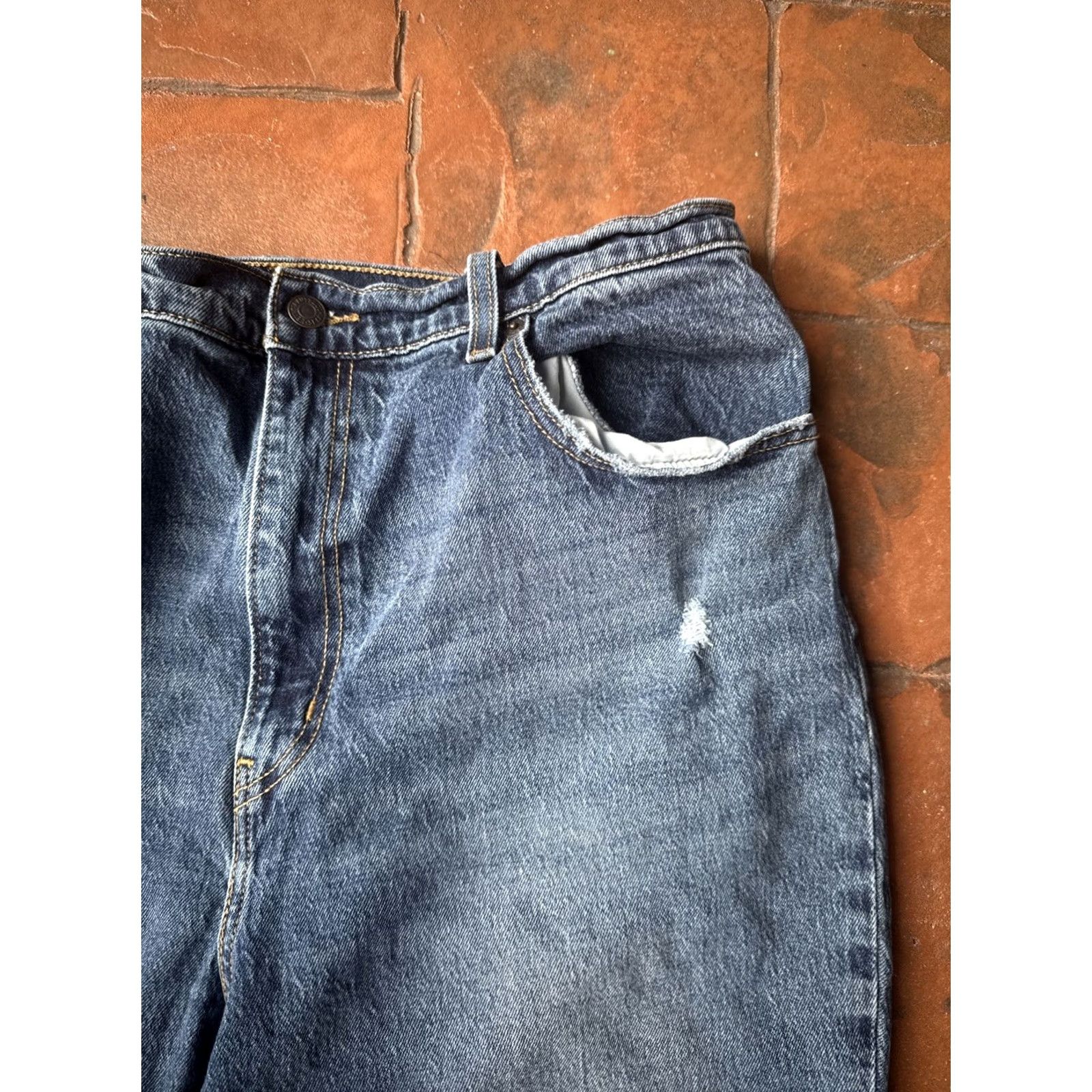 Levi's VINTAGE Levi's 70's High Flare Jeans Womens 34x30 Blue Denim Distressed Size 24" / US 00 / IT 34 - 4 Thumbnail
