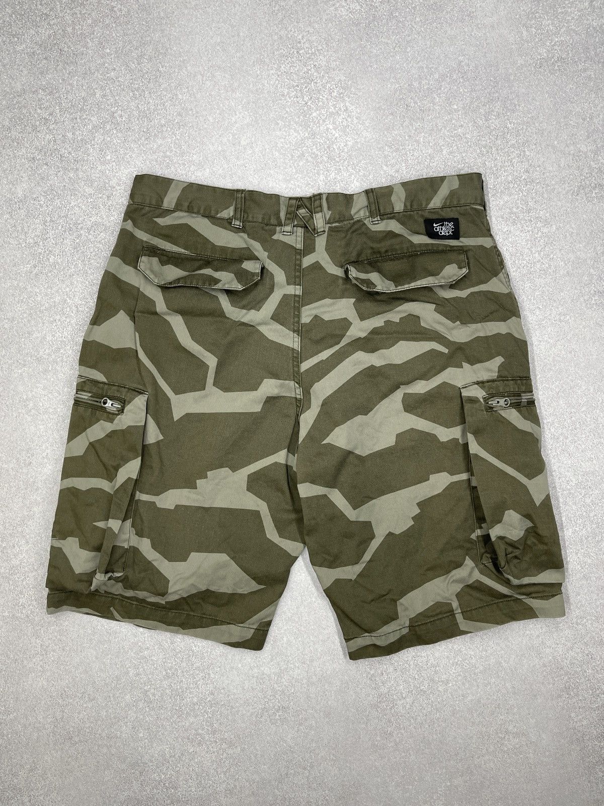 Nike Vintage Nike Military Cargo Shorts Camo Y2K ACG TECH Size M Size US 32 / EU 48 - 6 Thumbnail