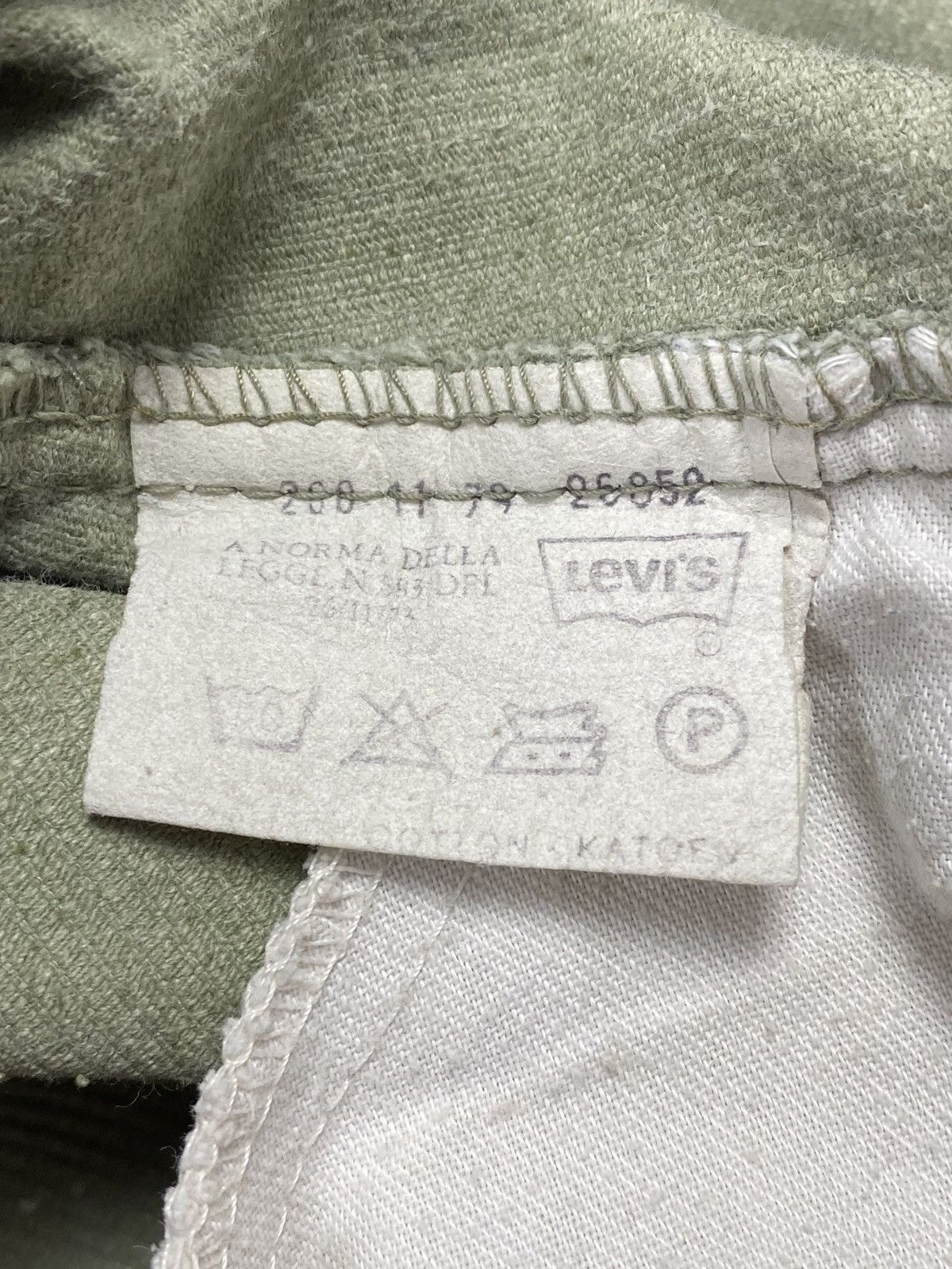 Levi's 1970’s Levi’s White Tab Bell Bottom Corduroy Flares Pants Size US 31 - 23 Thumbnail