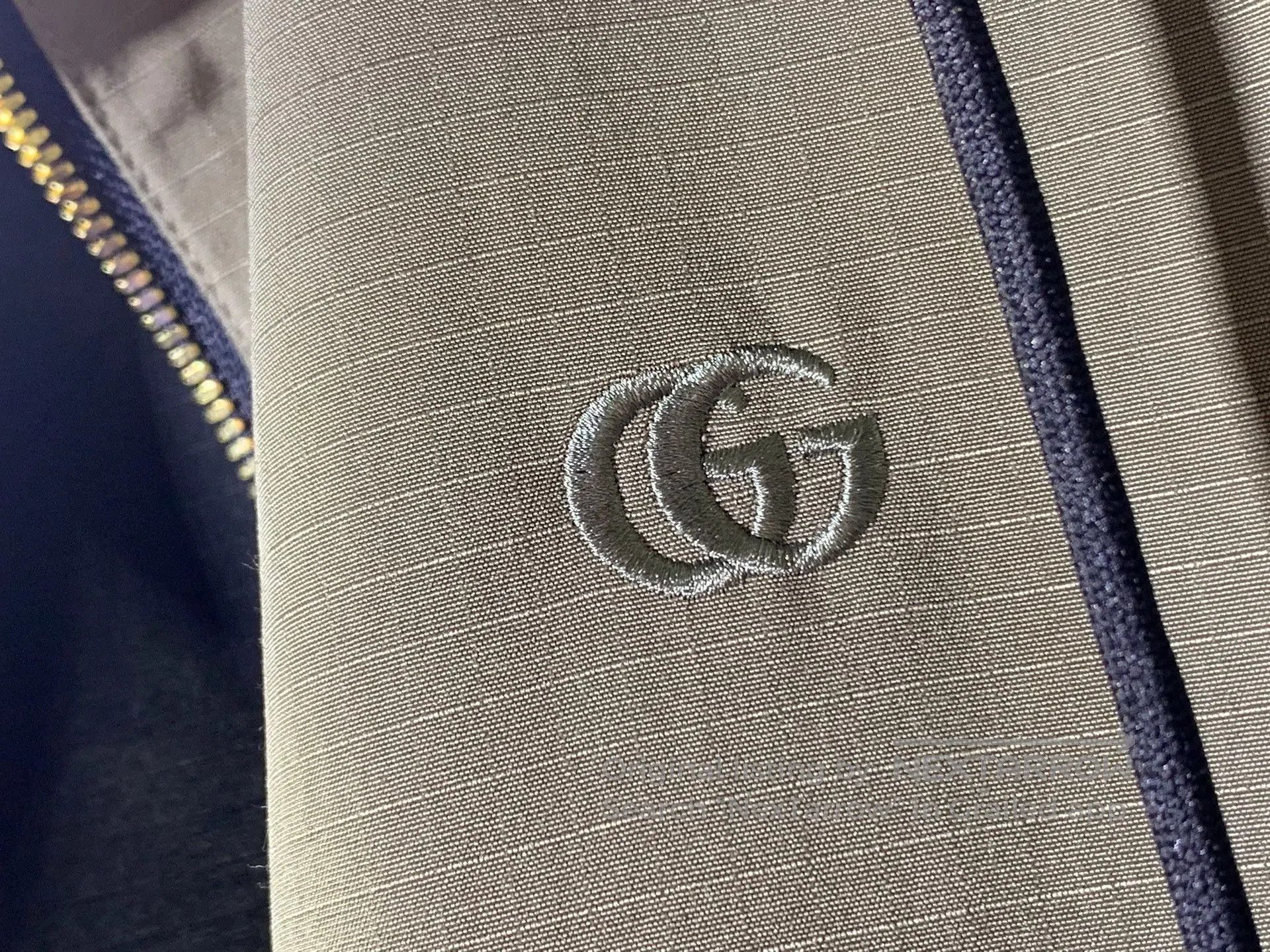 Japanese Brand Gucci Men's Double-Sided Hooded Jacket. Size US M / EU 48-50 / 2 - 2 Thumbnail