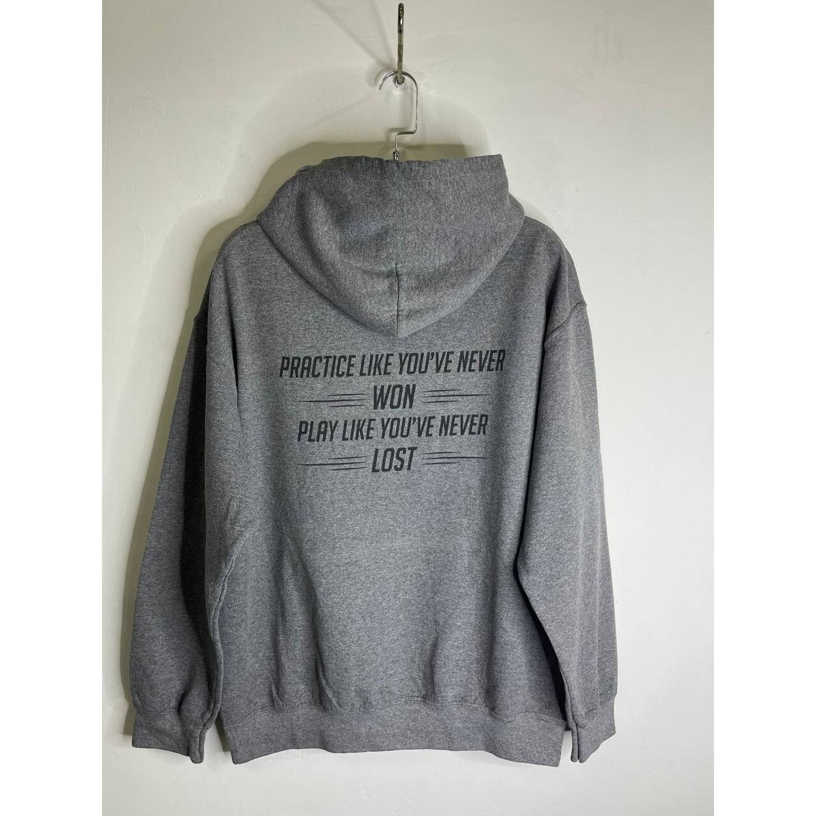 Vintage Vintage Gildan Louisa Muscatine Volleyball Hoodie Size L Size US L / EU 52-54 / 3 - 6 Thumbnail