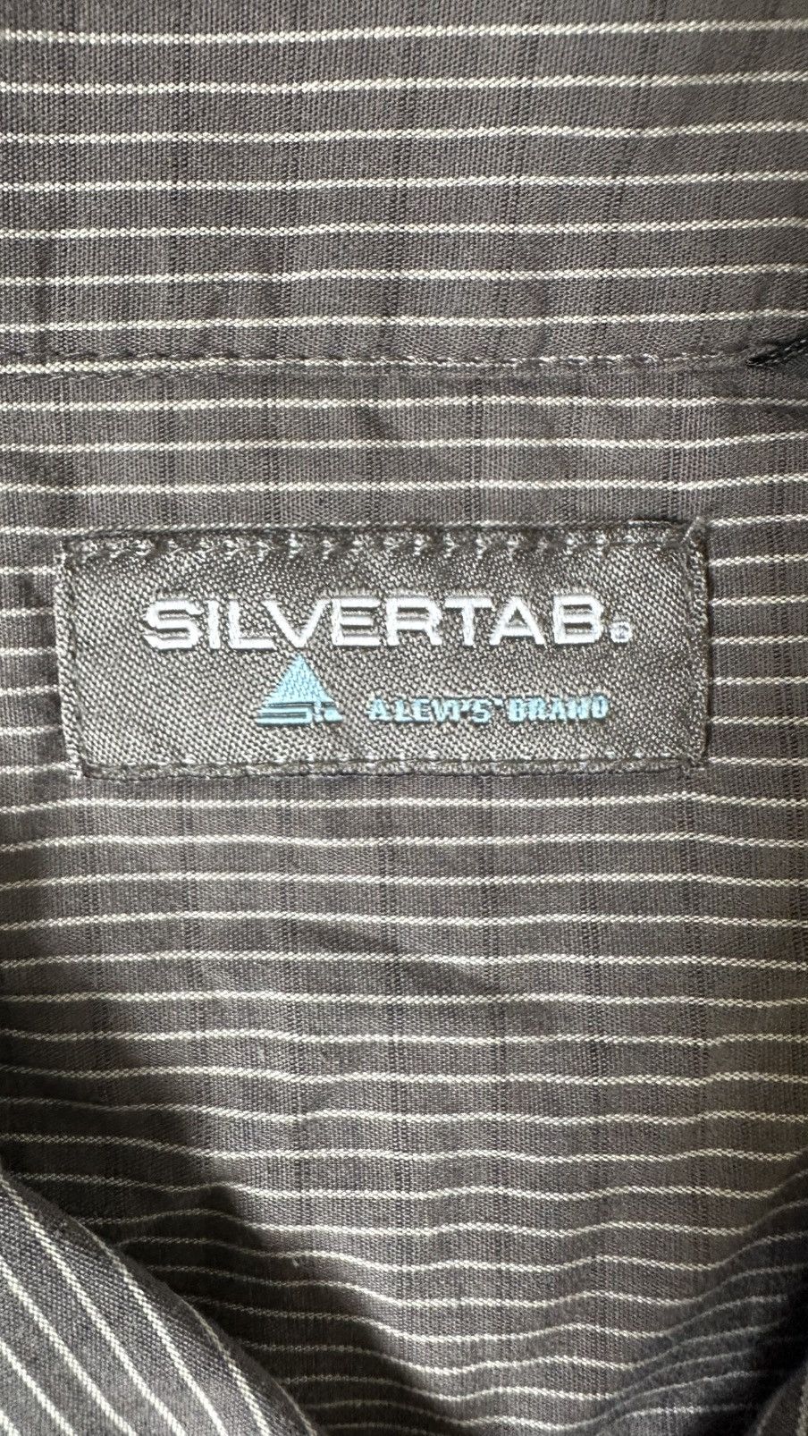 Levi's VINTAGE LEVIS SILVERTAB SHORT SLEEVE SHIRT Size US XL / EU 56 / 4 - 6 Thumbnail