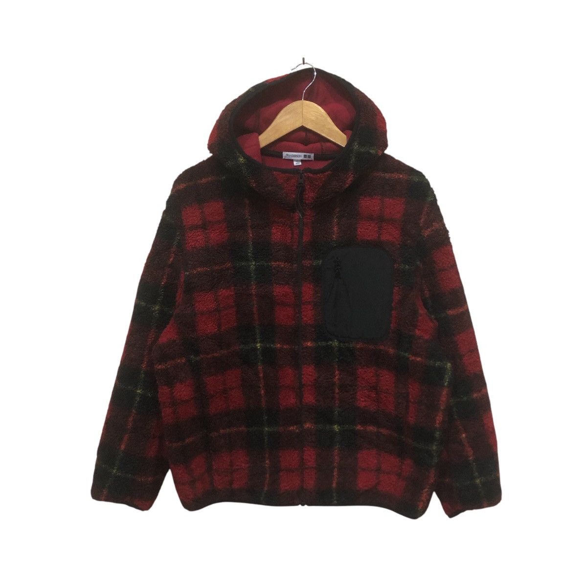 【110】JWANDERSON×UNIQLO A New Uniqlo x JW Anderson Collab Has Dropped. Here's What