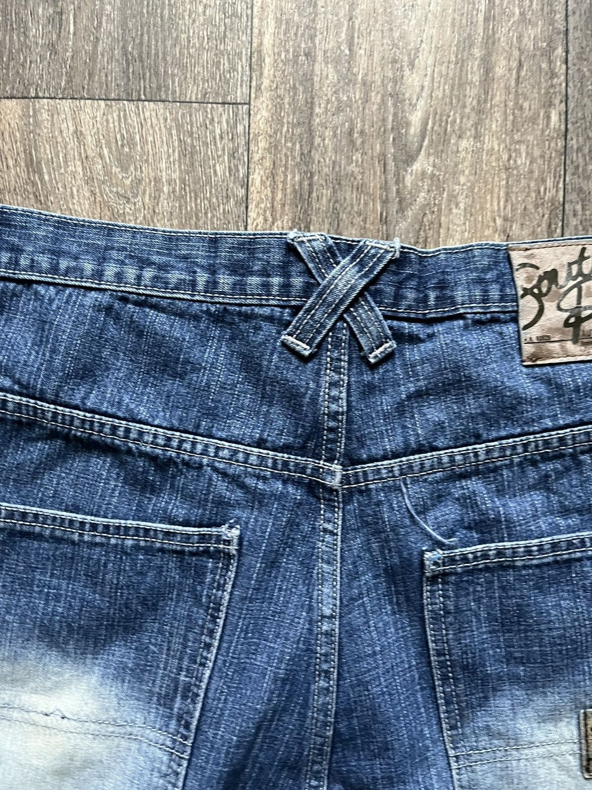 Southpole BAGGY VINTAGE Y2K SOUTHPOLE MULTI POCKET JEANS Size US 36 / EU 52 - 8 Thumbnail