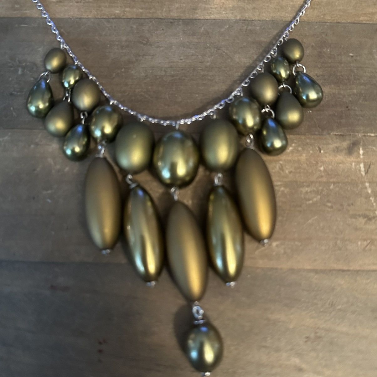 Other Metallic olive green dangle bib necklace Size ONE SIZE - 4 Thumbnail