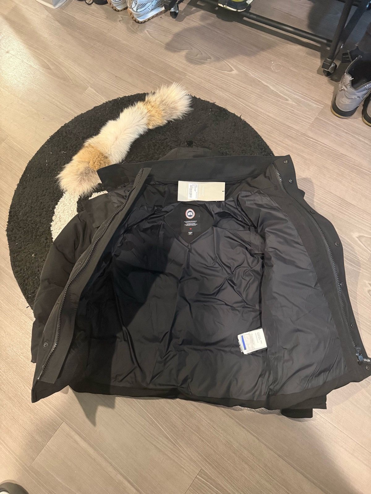 Other Canada Goose Wyndham Parka – Black (Size Small) – Like New Size US S / EU 44-46 / 1 - 3 Thumbnail