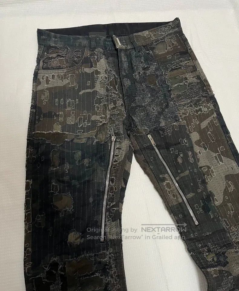 Givenchy Givenchy Distressed Vintage Denim Jeans Size US 32 / EU 48 - 2 Thumbnail