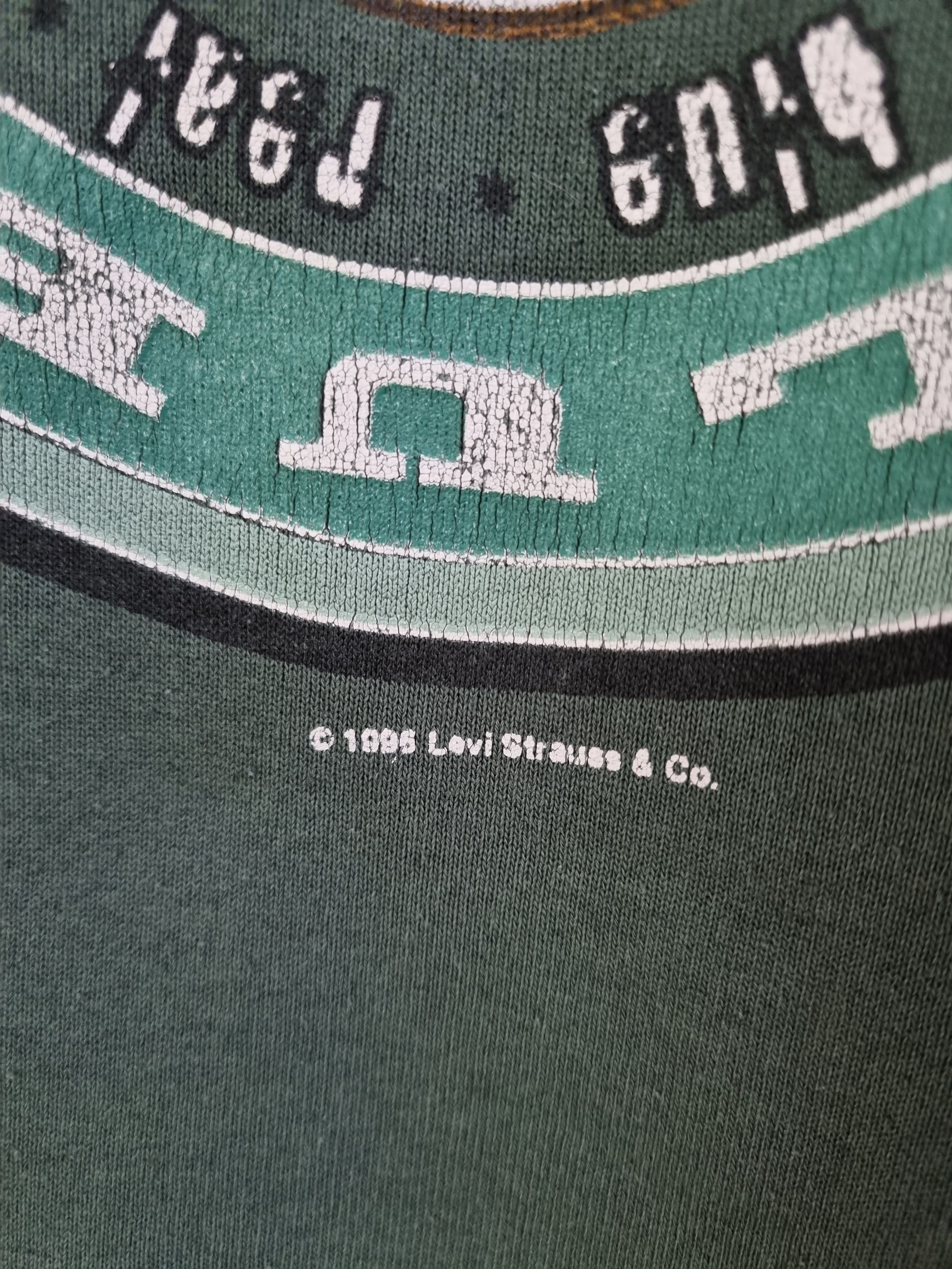 Levi's × Levi's Vintage Clothing 1996s Vintage Thrashed Faded LEVIS Sweatshirt Made in USA Size US XL / EU 56 / 4 - 9 Thumbnail