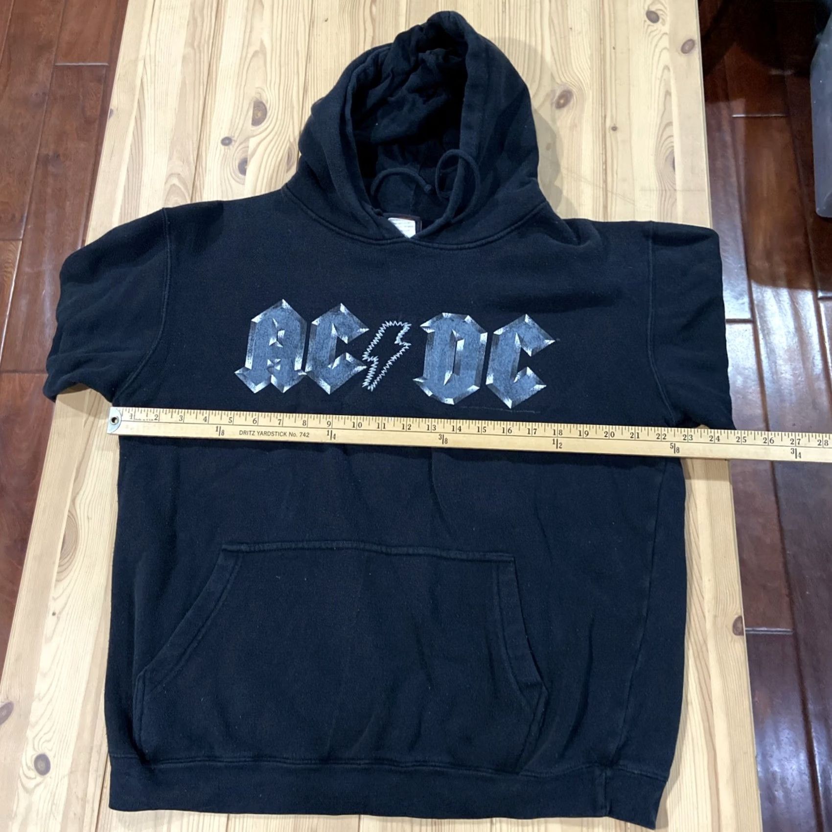 Vintage VINTAGE ACDC Thunder Black Hoodie M Men Pullover Hooded 90s Retro Logo Sweatshirt Size US M / EU 48-50 / 2 - 7 Thumbnail