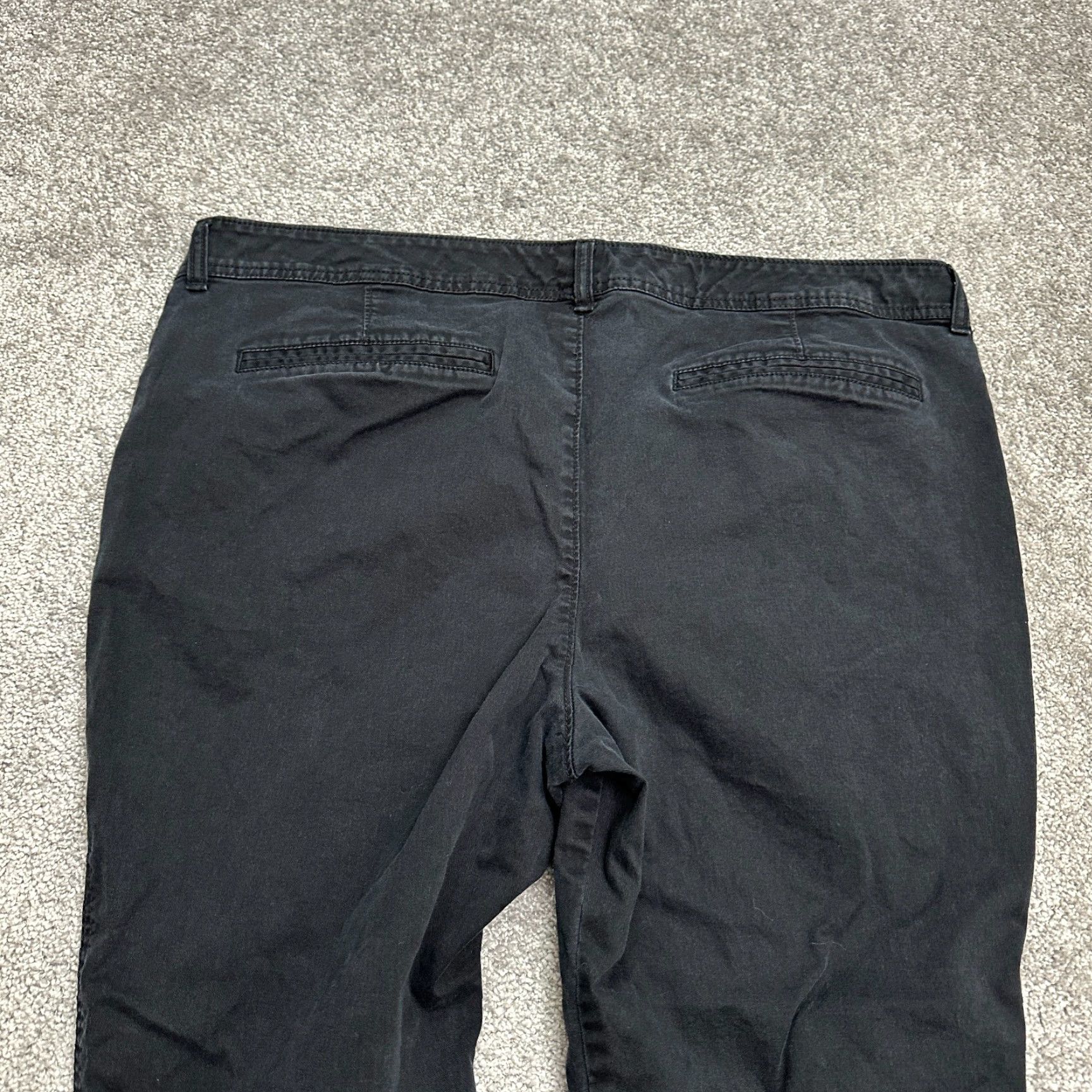 Old Navy Old Navy Pants Womens 18 Black Khaki Chino Skinny Mid Rise Casual Workwear 41x28 Size 40" / US 18 - 4 Thumbnail