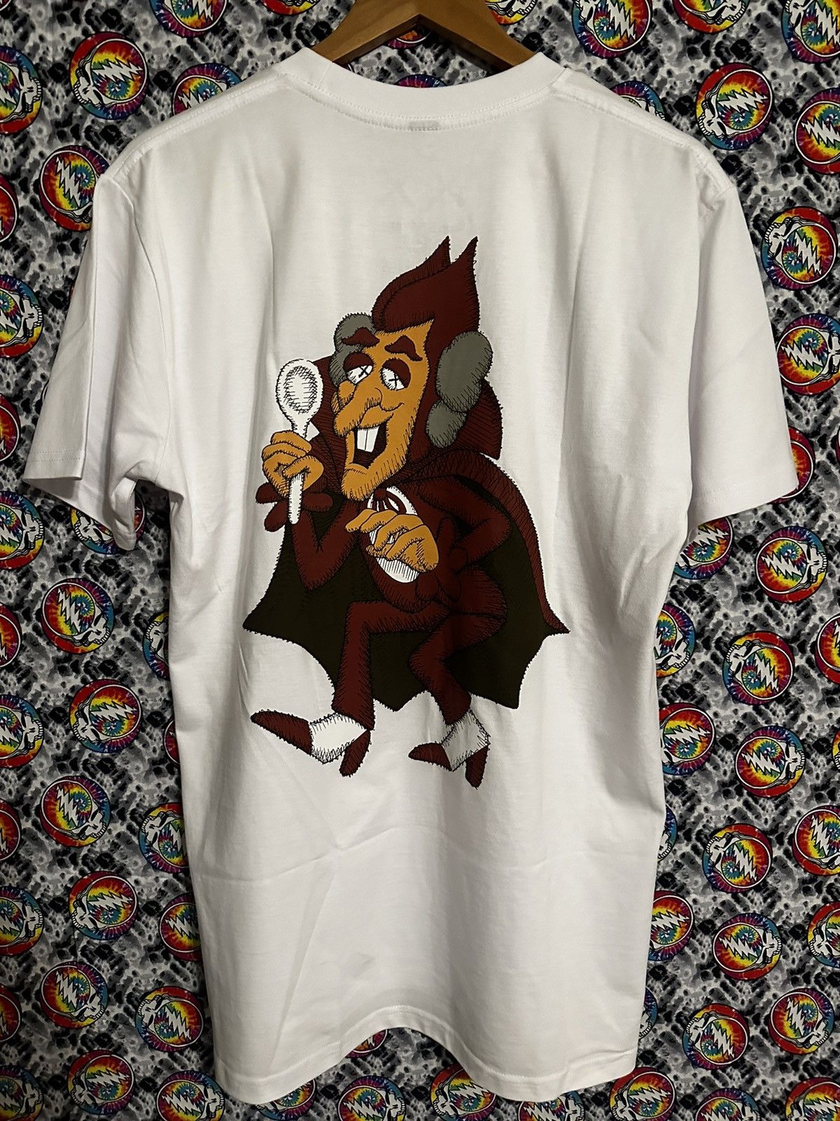 Kaws × Uniqlo KAWS Count Chocula Size US M / EU 48-50 / 2 - 2 Thumbnail