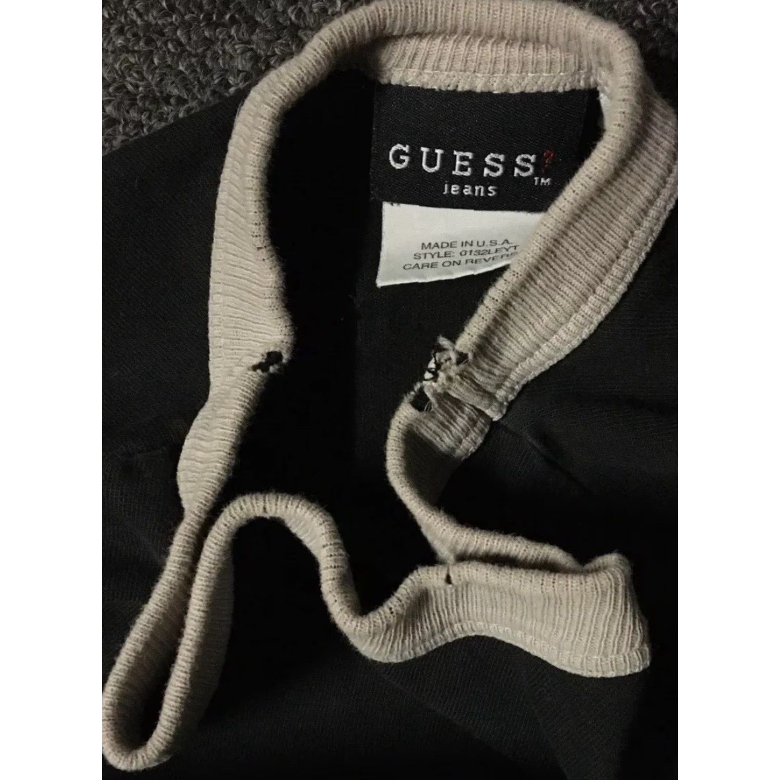 Vintage VINTAGE GUESS Shirt Men S Black 90s USA Distressed Faded Spellout Ringer 80s 90s Grunge Rock Surf Skate ASAP Size US S / EU 44-46 / 1 - 5 Thumbnail