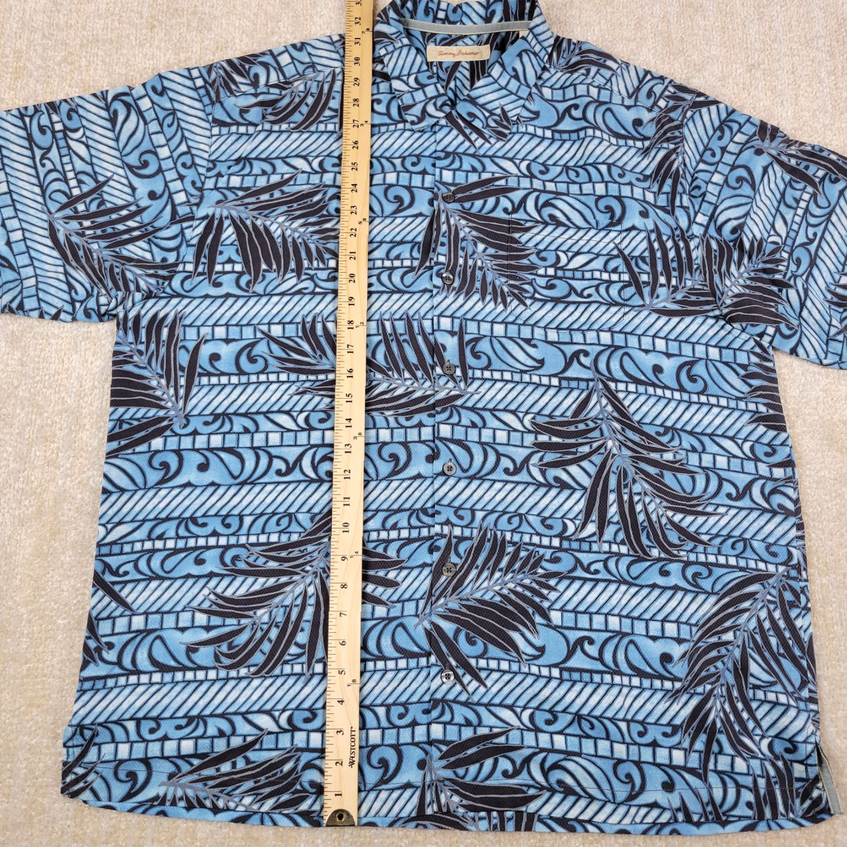 Tommy Bahama Tommy Bahama Silk Shirt Men XL Blue Floral Aztec Tribal Hawaiian Shirt - Button-Up, Short Sleeve, Collared, Casual, Travel, Regular Fit Size US XL / EU 56 / 4 - 4 Thumbnail