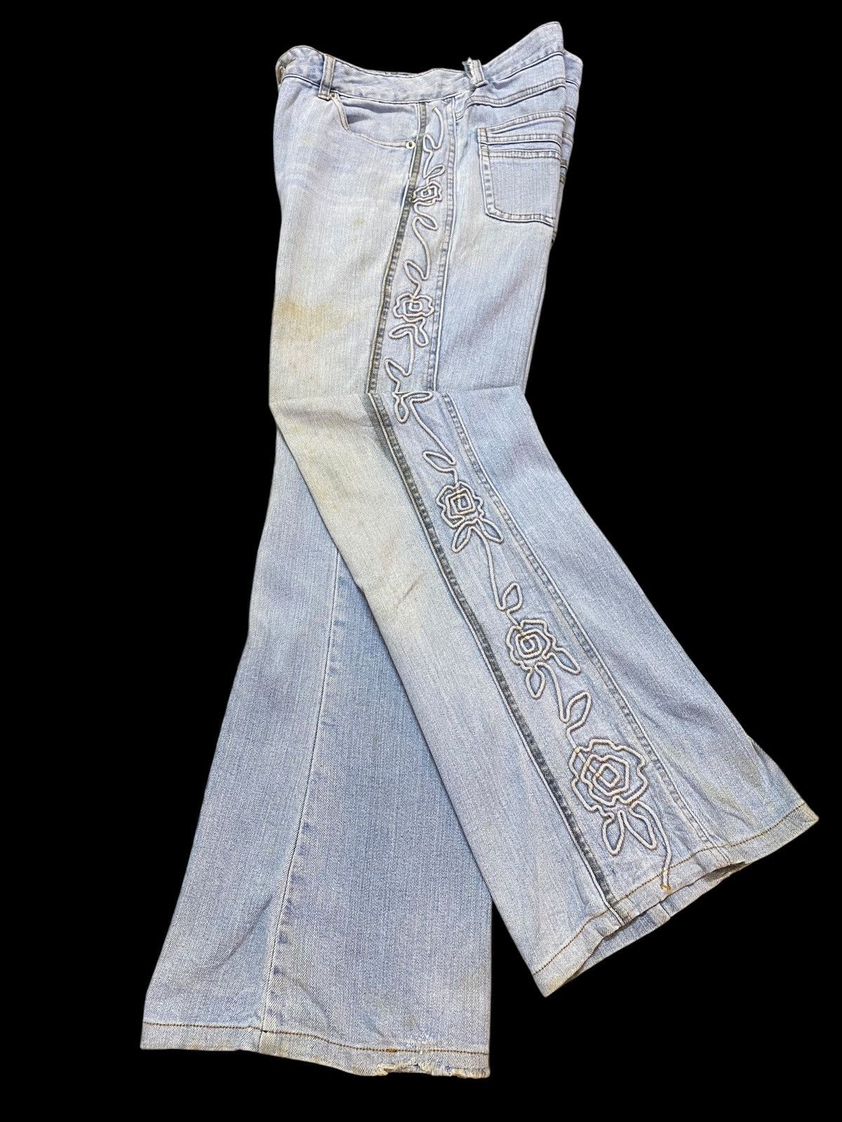 Japanese Brand Vintage Japanese Brands Faded Wash Flare Soft Jeans Size US 29 - 1 Thumbnail