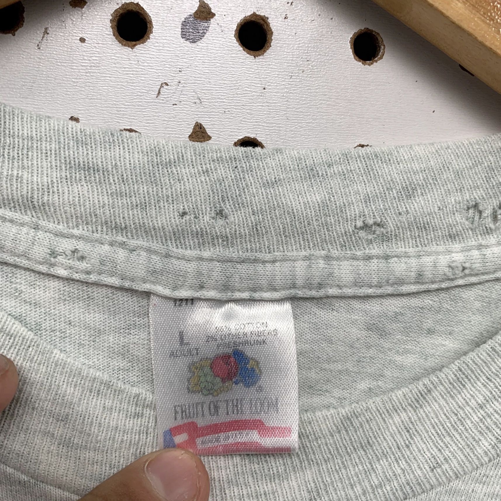 Fruit Of The Loom VINTAGE Fruit of the Loom Shirt Mens Large Gray 90s Walleye Fish Graphic Nature USA Mockup? Size US L / EU 52-54 / 3 - 5 Thumbnail