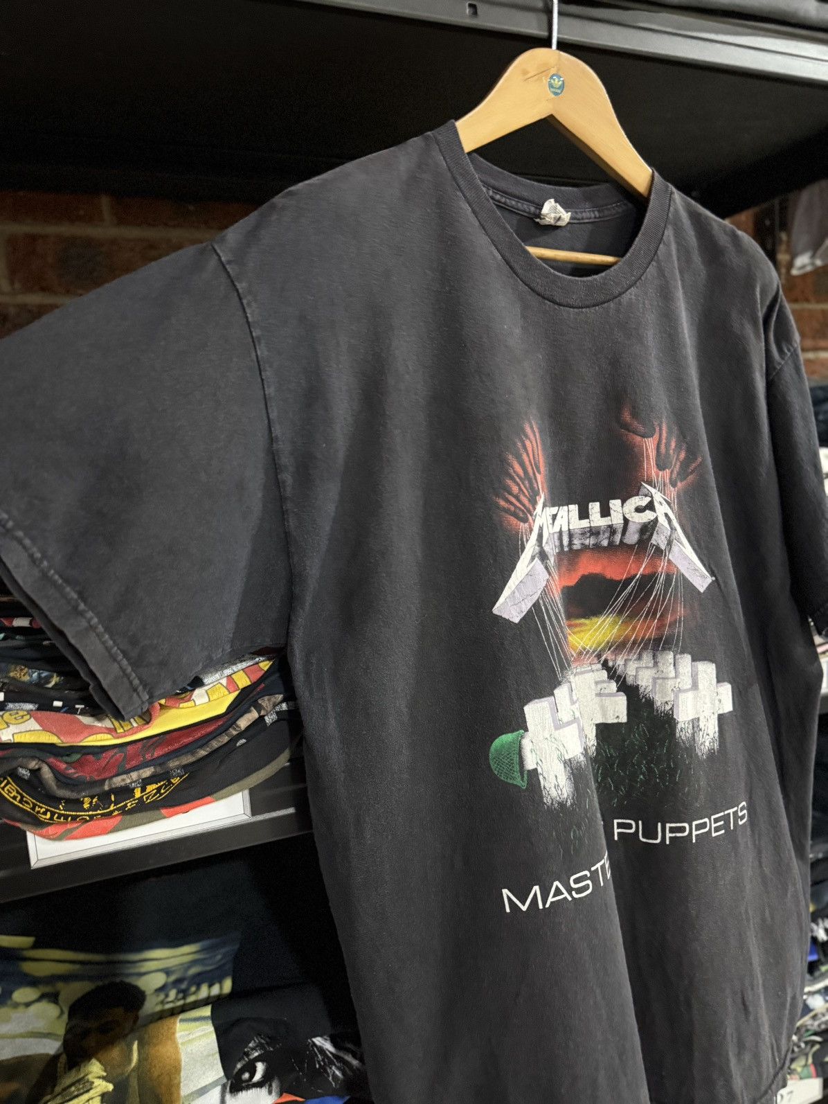 Band Tees Vintage Metallica Master Of Puppets Faded Tee Size US XL / EU 56 / 4 - 5 Thumbnail