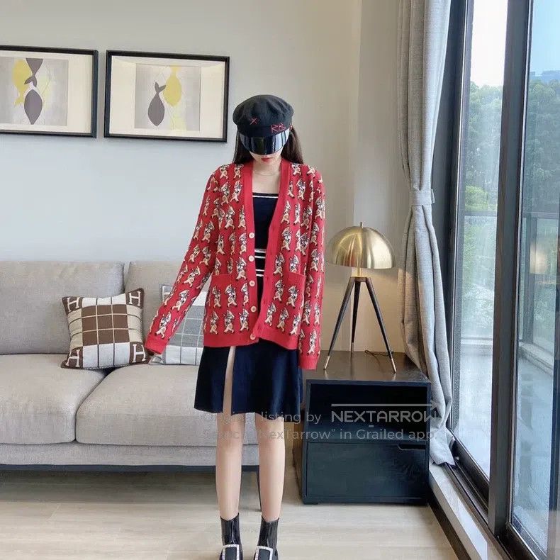 Gucci Gucci Red piglet print V-neck woollen long-sleeved cardiga Size S / US 4 / IT 40 - 7 Thumbnail