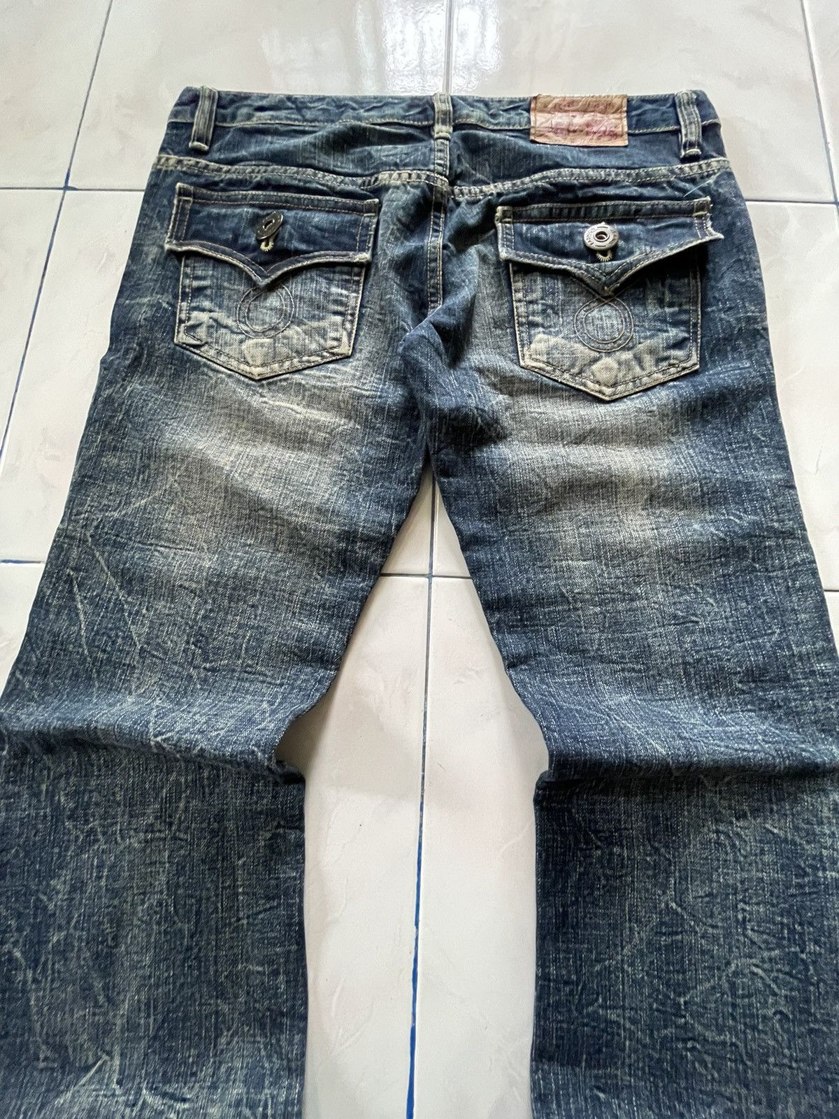 Japanese Brand × Le Grande Bleu (L.G.B.) × Tornado Mart Toto Japan Claws Mark Honeycomb Flare Low Rise Jeans Size US 32 / EU 48 - 13 Thumbnail