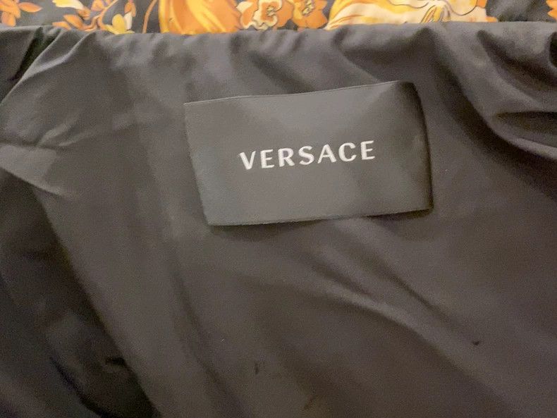 Versace Versace Classic baroque print Size US M / EU 48-50 / 2 - 6 Thumbnail