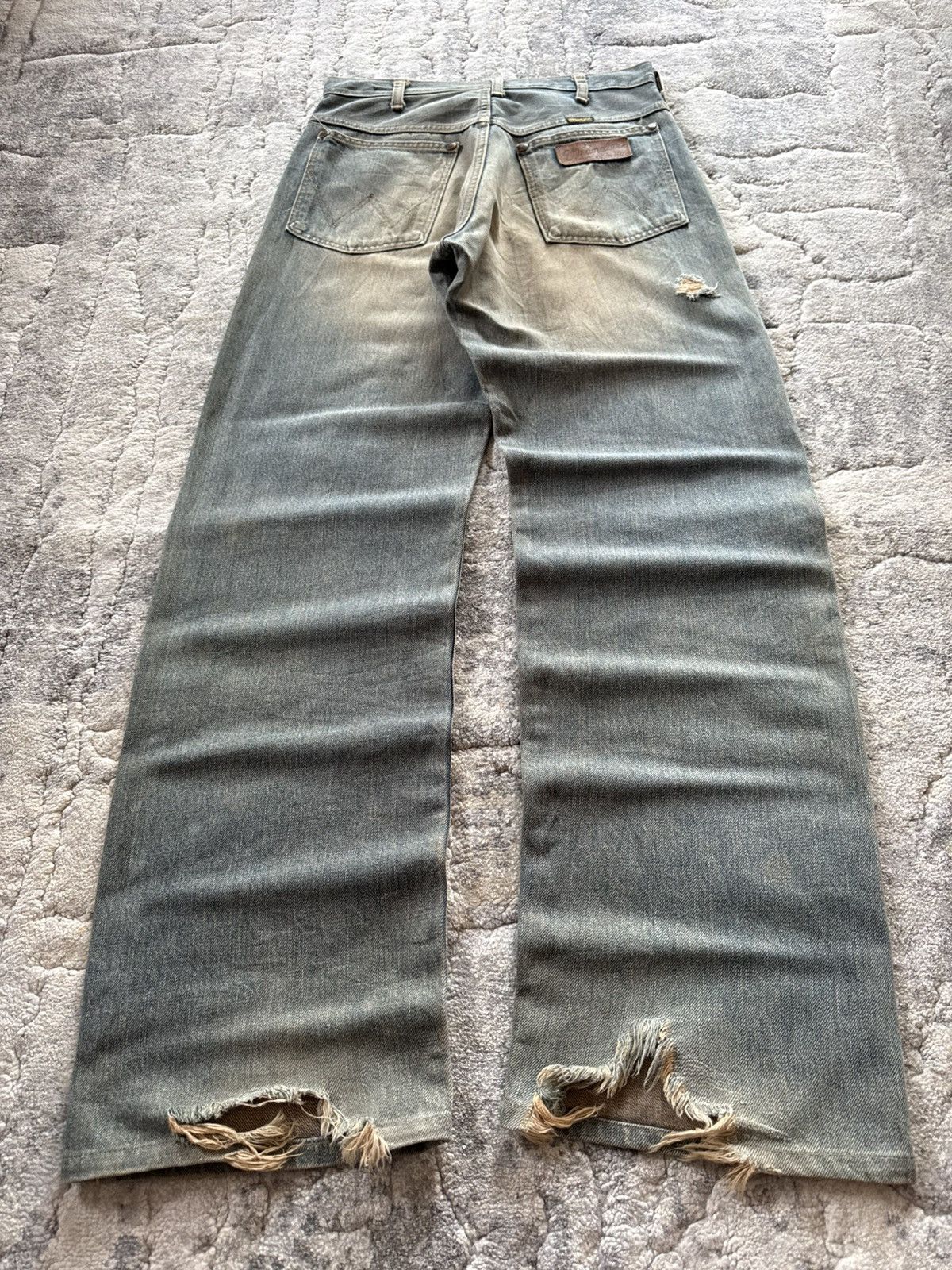 Japanese Brand Vintage Wrangler Mud Wash Distressed Baggy Selvedge Jeans Size US 29 - 6 Thumbnail
