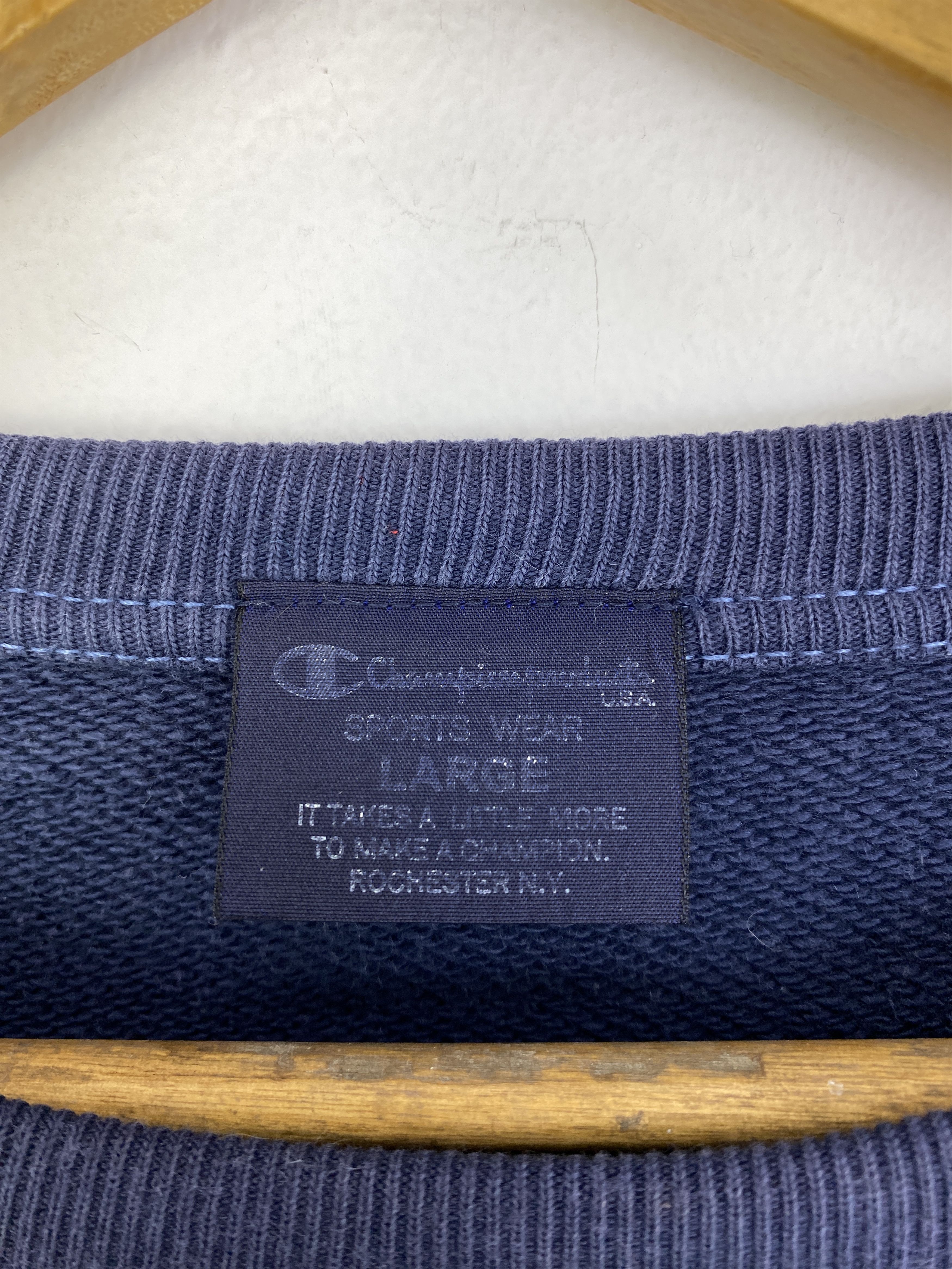 Champion Vintage Champion Sportswear Crewneck Sweatshirt SH0040 Size US L / EU 52-54 / 3 - 5 Thumbnail
