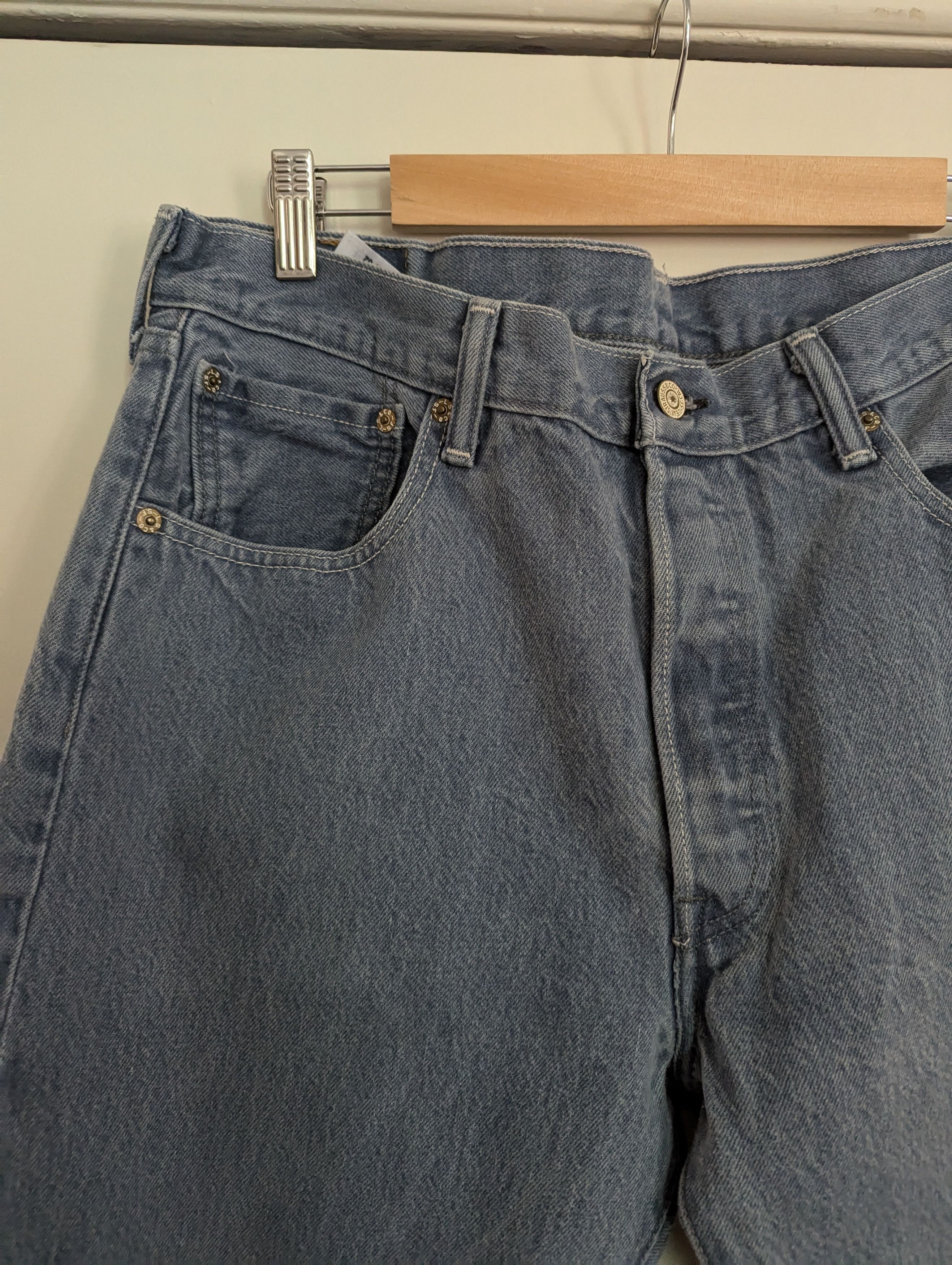 Levi's 501 Light Wash Jeans Size US 36 / EU 52 - 2 Thumbnail