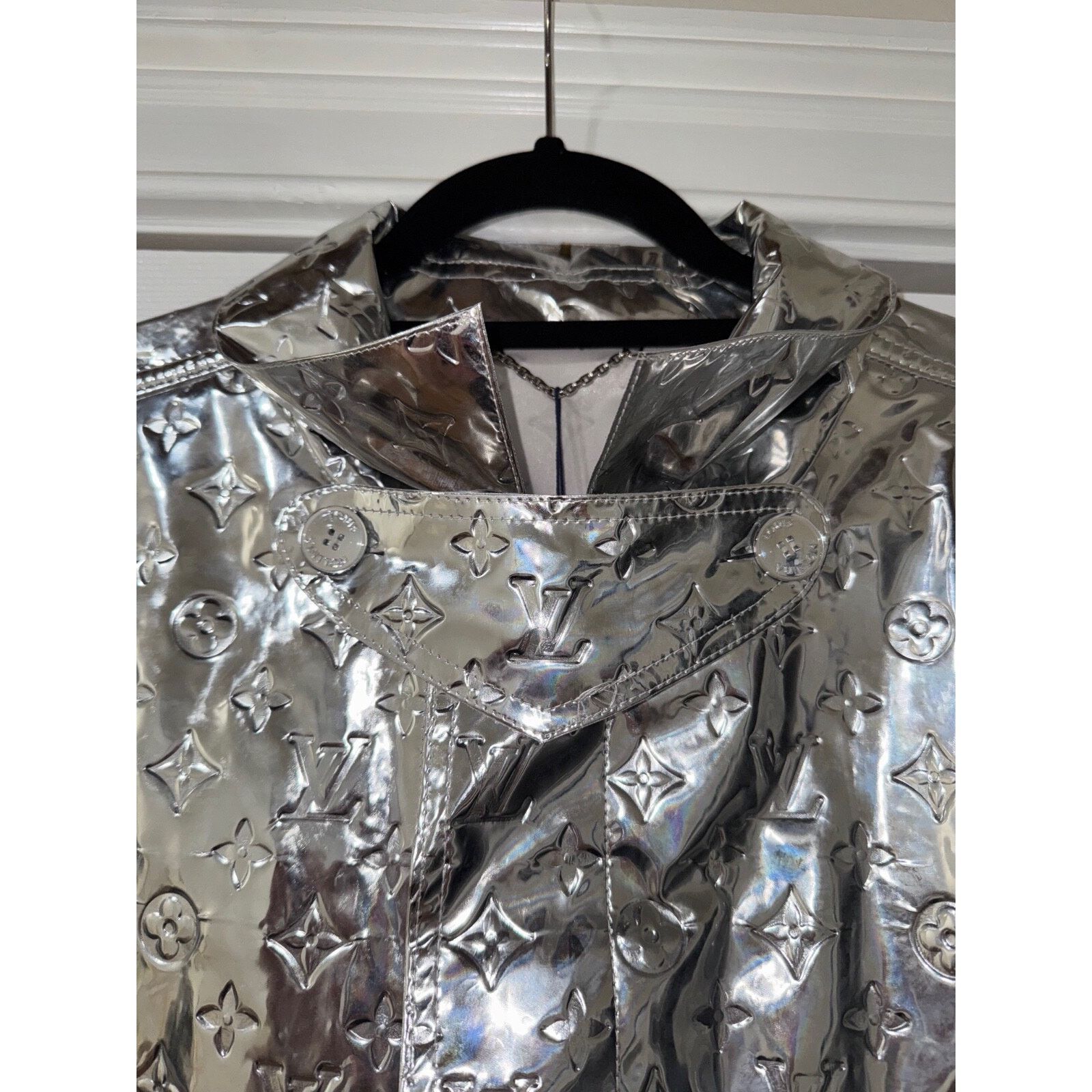 Louis Vuitton Louis Vuitton Virgil Mirror Raincoat Coat Logo Jacket 52 Size US L / EU 52-54 / 3 - 6 Thumbnail