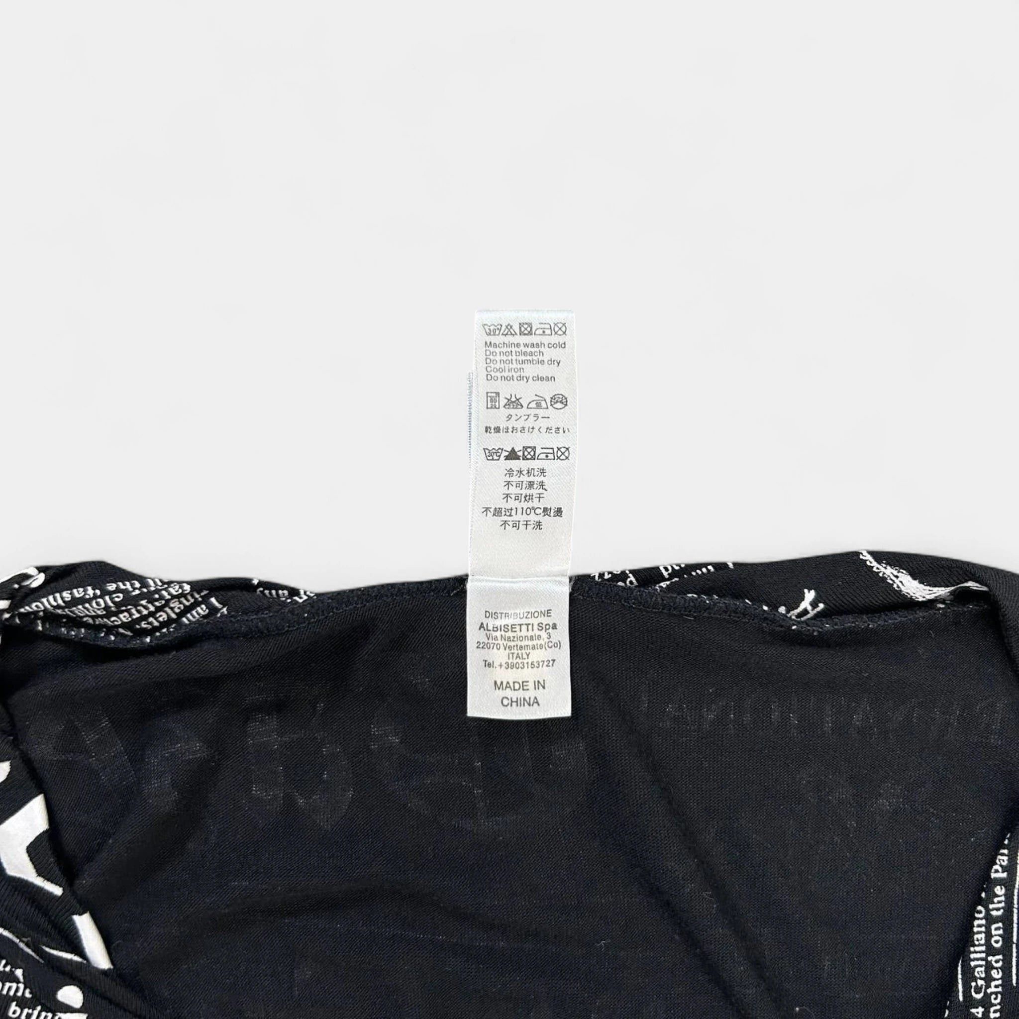 John Galliano Galliano 2000's Newspaper T-Shirt Size US S / EU 44-46 / 1 - 6 Thumbnail