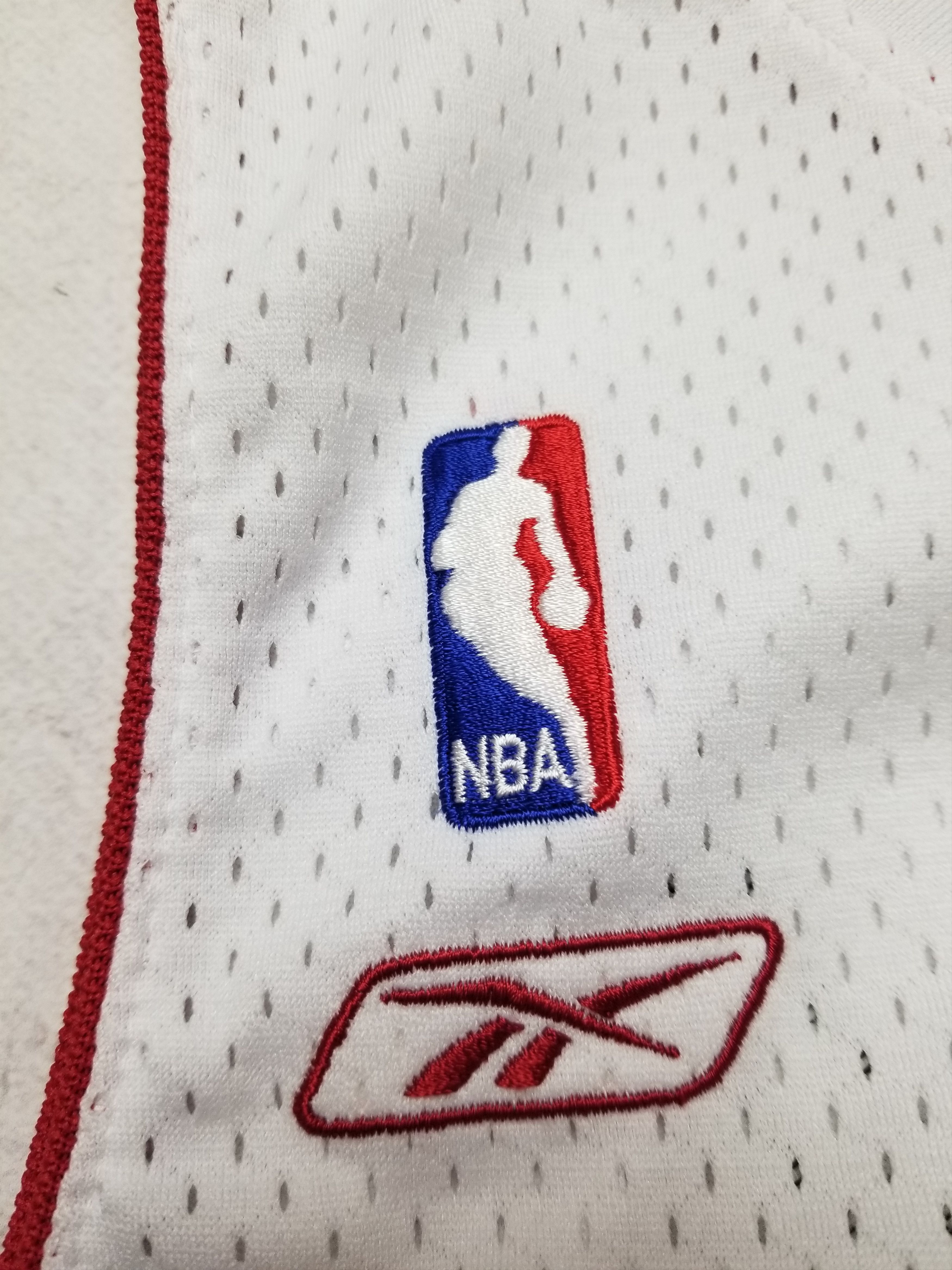 Reebok Vtg Miami Heat Shaquille O'Neal #32 Basketball NBA Jersey Size US M / EU 48-50 / 2 - 10 Thumbnail