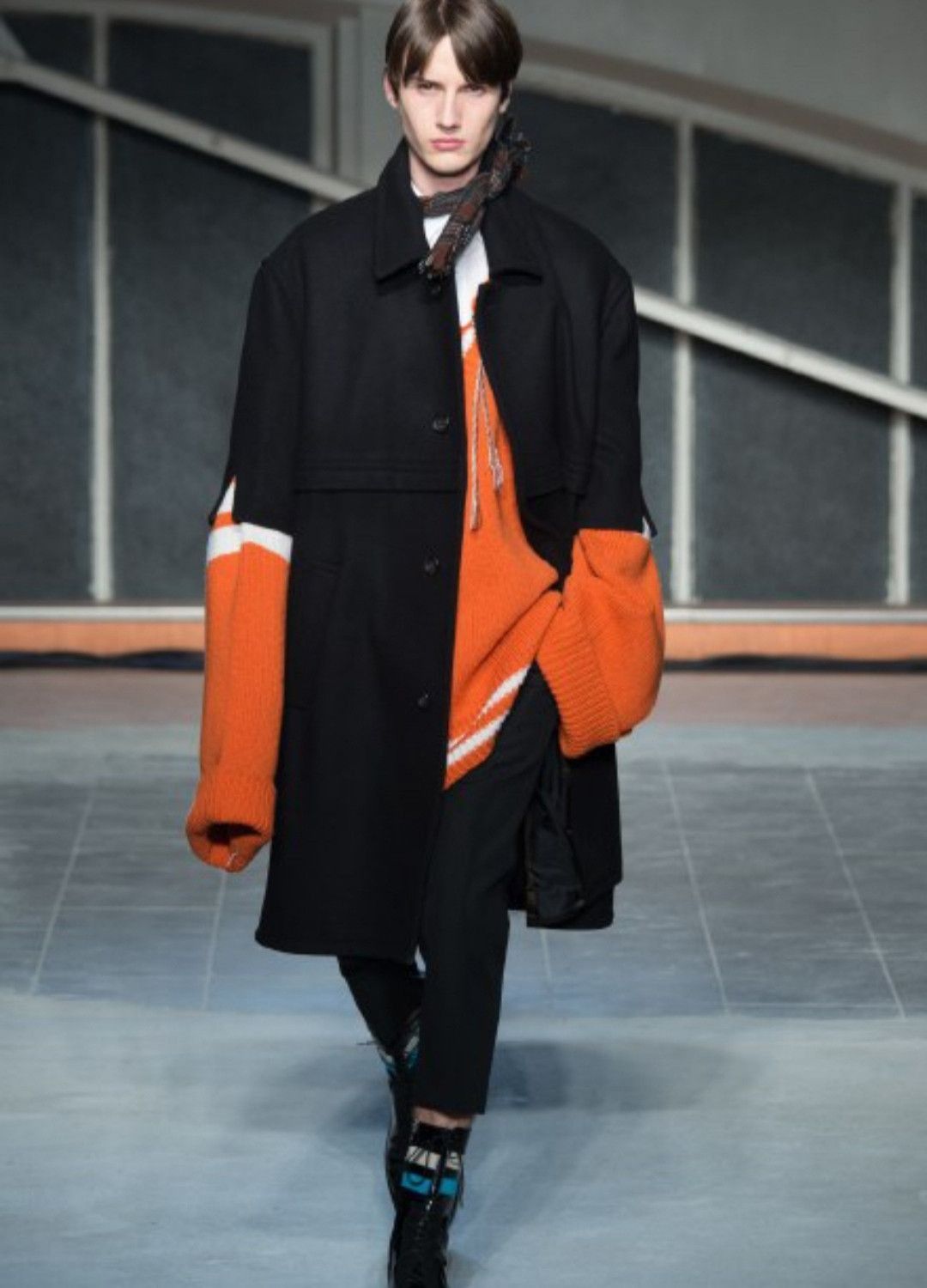 Raf Simons FW16Black Oversized shortsleeved Wool Car Coat