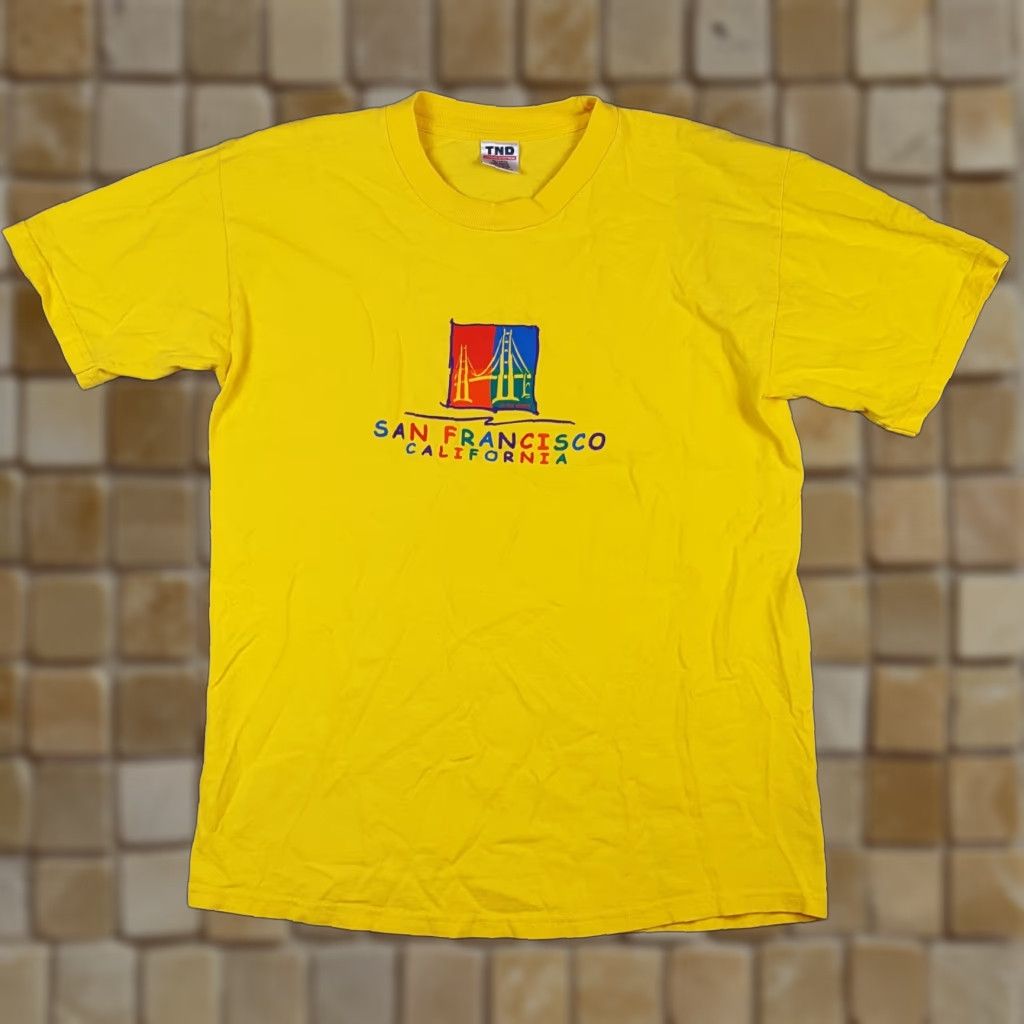 Rainbow VINTAGE San Francisco California Rainbow Men's M Yellow Hipster T Shirt 90s Size US M / EU 48-50 / 2 - 1 Thumbnail