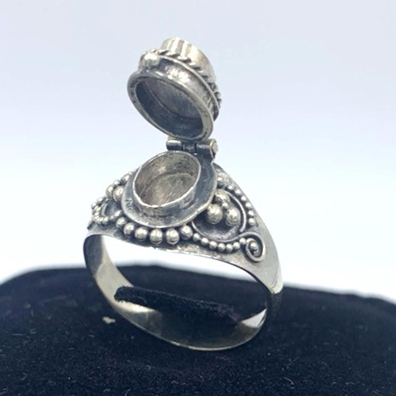 Other Art Deco Style Peridot Poison Pill Box Sterling Silver Ring Size ONE SIZE - 7 Thumbnail
