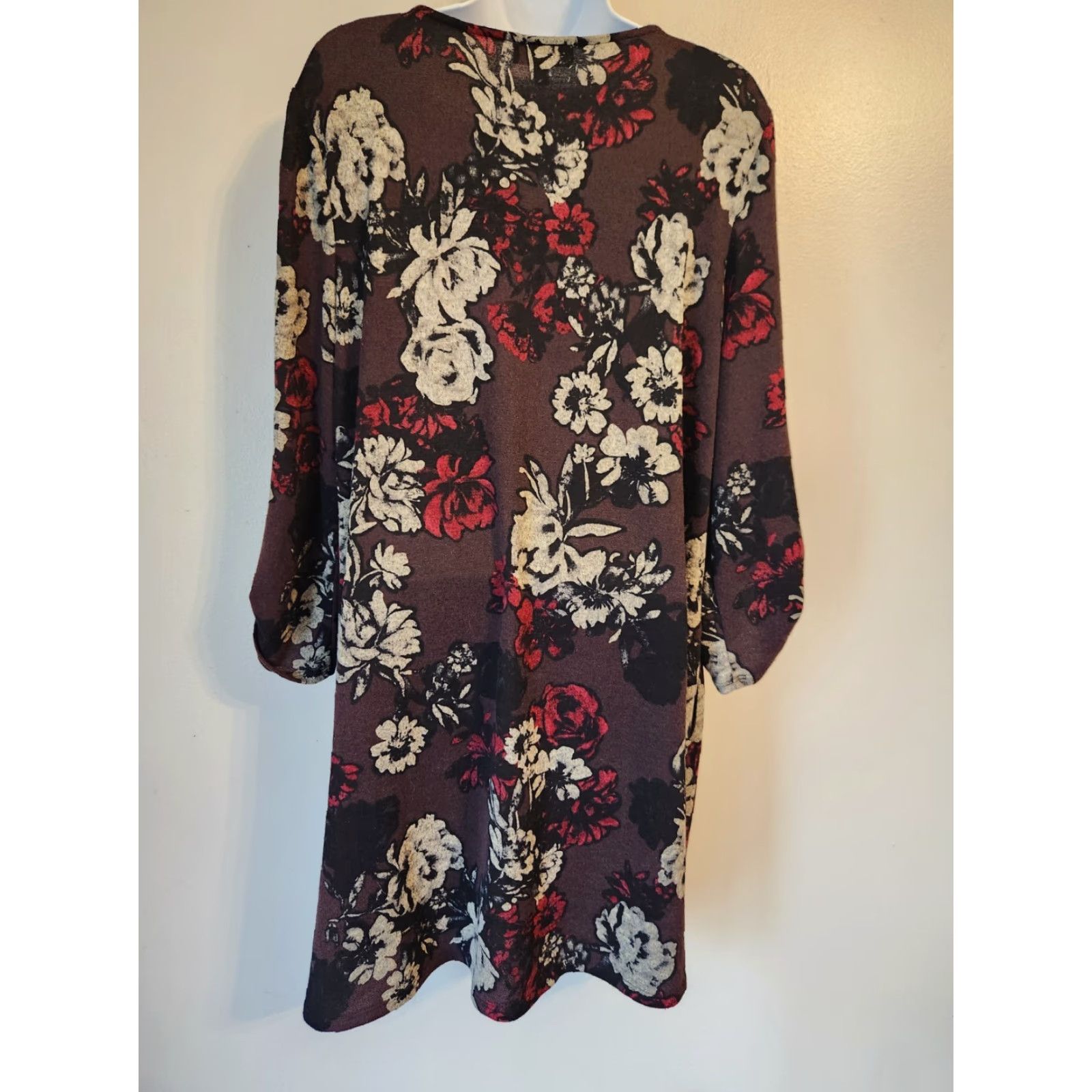 Apt. 9 Apt 9 Burgundy Floral Print Roll Tab Sleeve Mini Dress L Dress Women Short Sleeve Round Neck Colorful 90s Style Size L / US 10 / IT 46 - 4 Thumbnail