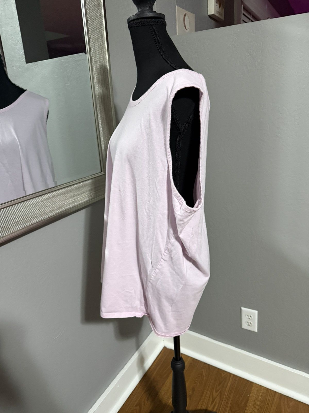 Other Men’s 2 Tank Top Bundle Size XL. Goodfellow Pink, Grey Urban Size US XL / EU 56 / 4 - 7 Thumbnail