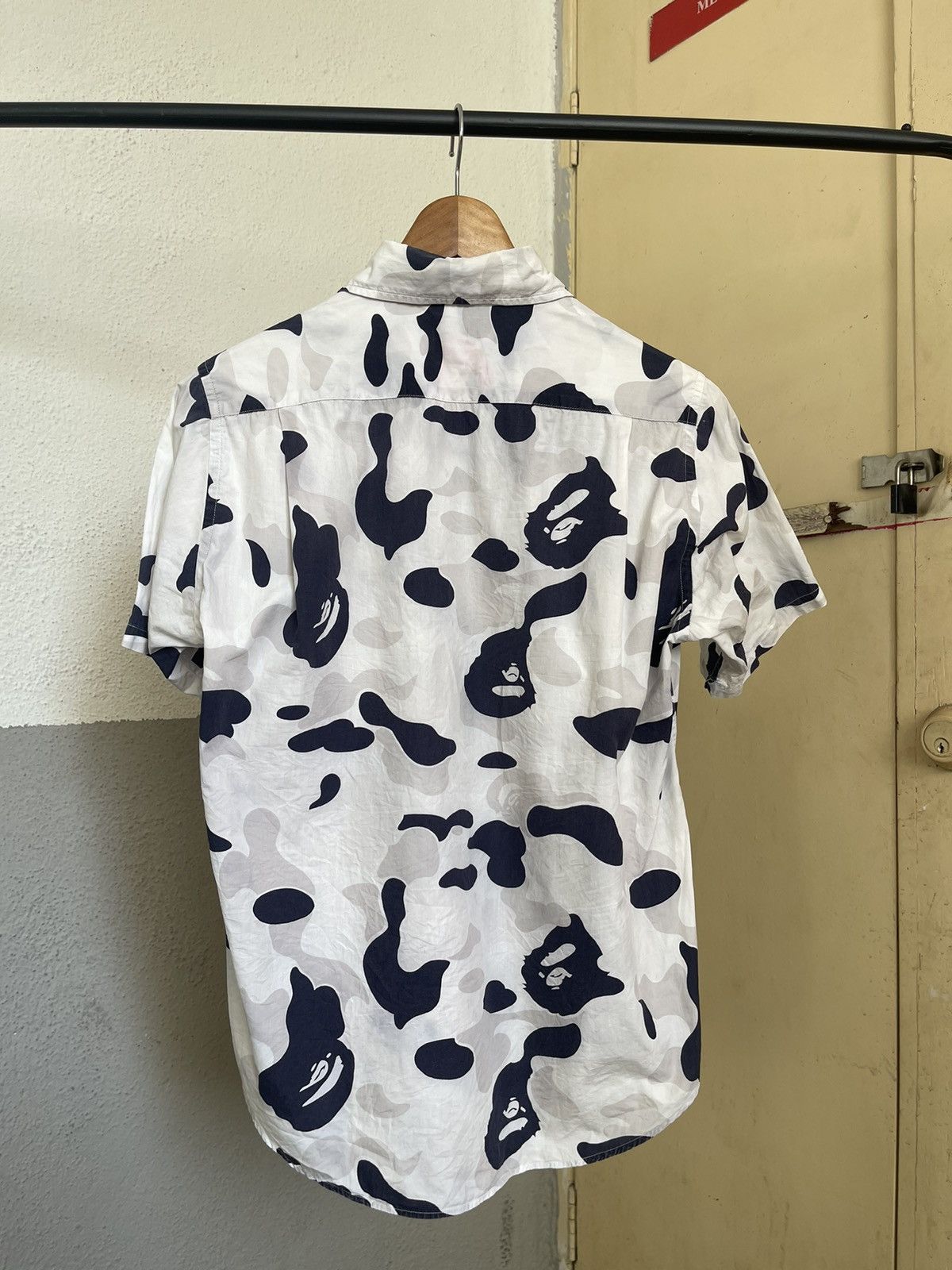 Bape ABC Camo Button Up S/S Shirt Size US S / EU 44-46 / 1 - 2 Thumbnail