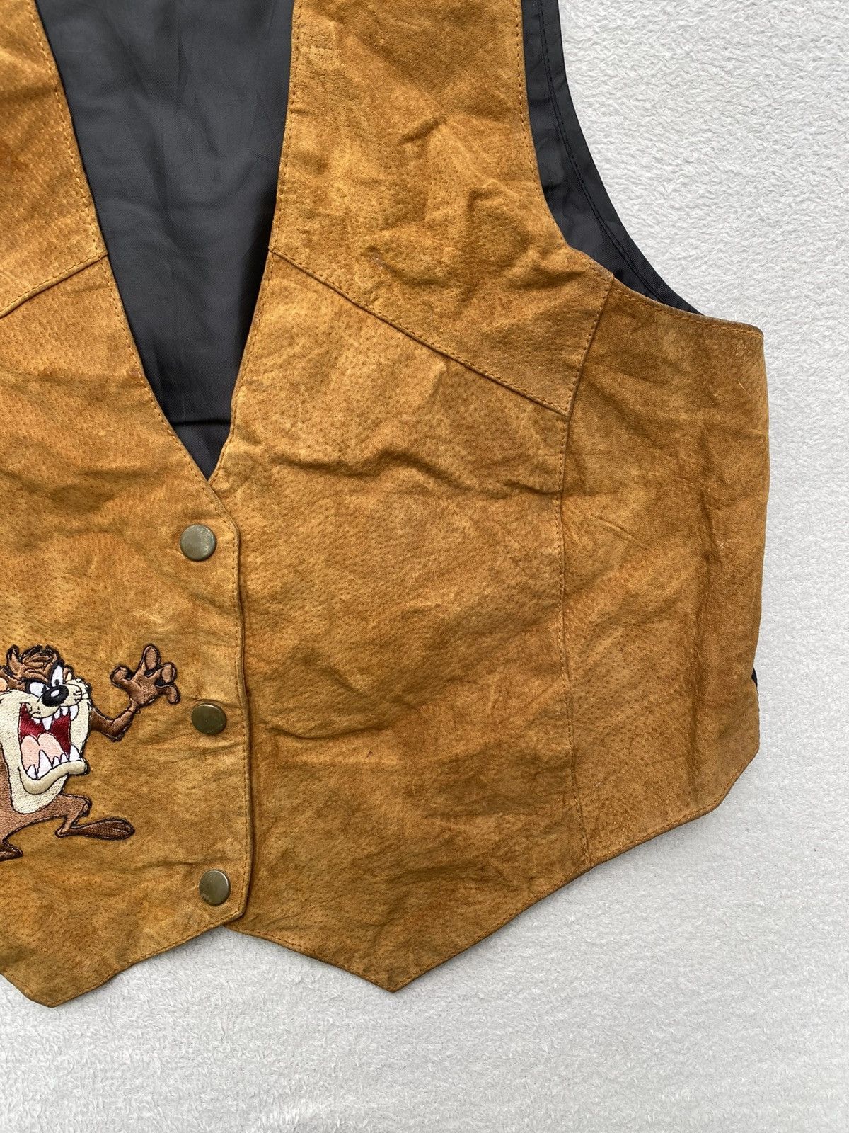 Vintage 1995 Looney Tune “Tazz” Leather Vest Size US S / EU 44-46 / 1 - 3 Thumbnail