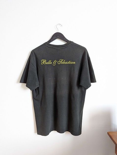 Vintage 1997 Belle & Sebastian Dog on wheels Tee Size US L / EU 52-54 / 3 - 4 Thumbnail