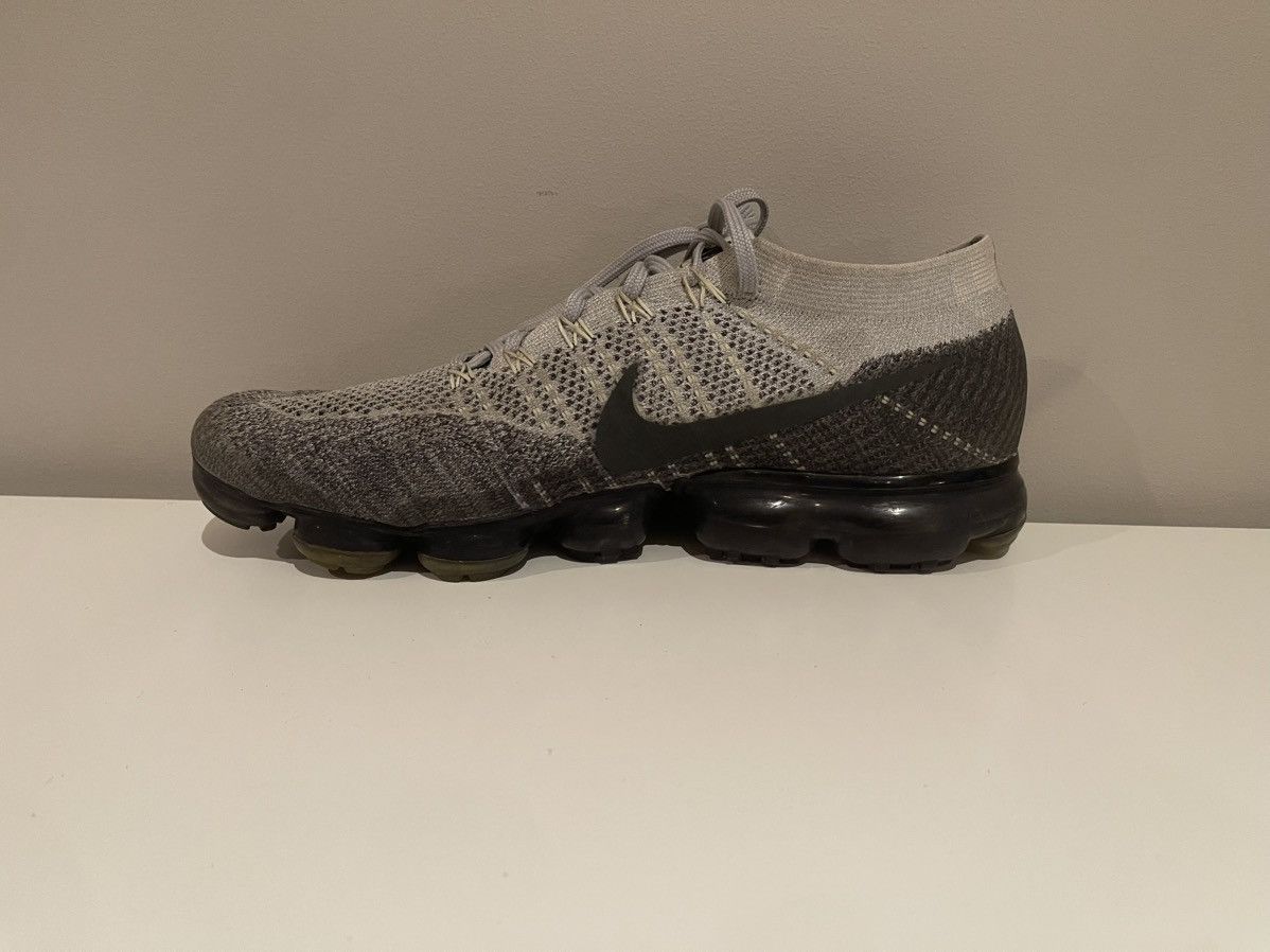 Nike Nike Air VaporMax Size US 13 / EU 46 - 2 Thumbnail