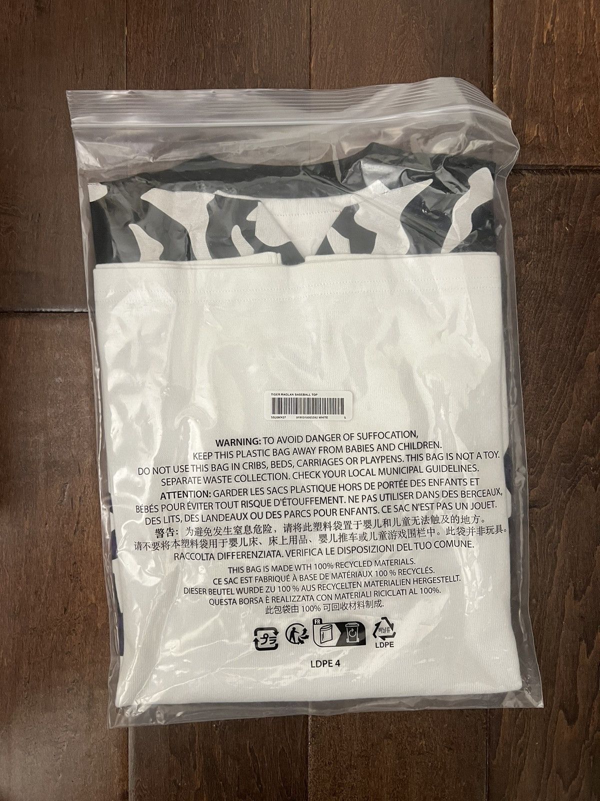 Supreme Supreme SS26 Tiger Raglan L/S Baseball Top White Size Small Size US S / EU 44-46 / 1 - 3 Thumbnail